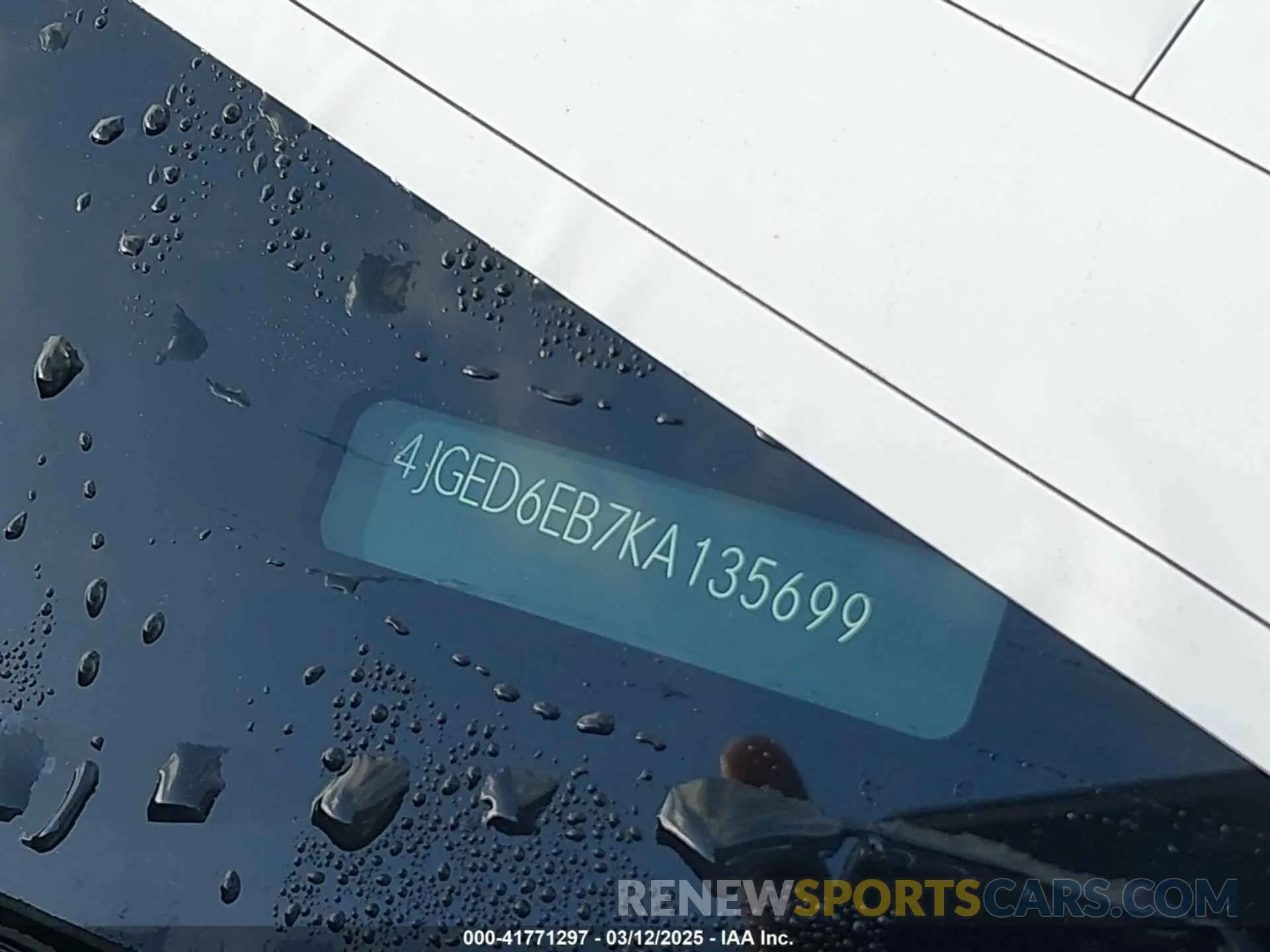 17 Photograph of a damaged car 4JGED6EB7KA135699 MERCEDES-BENZ AMG GLE 43 COUPE 2019