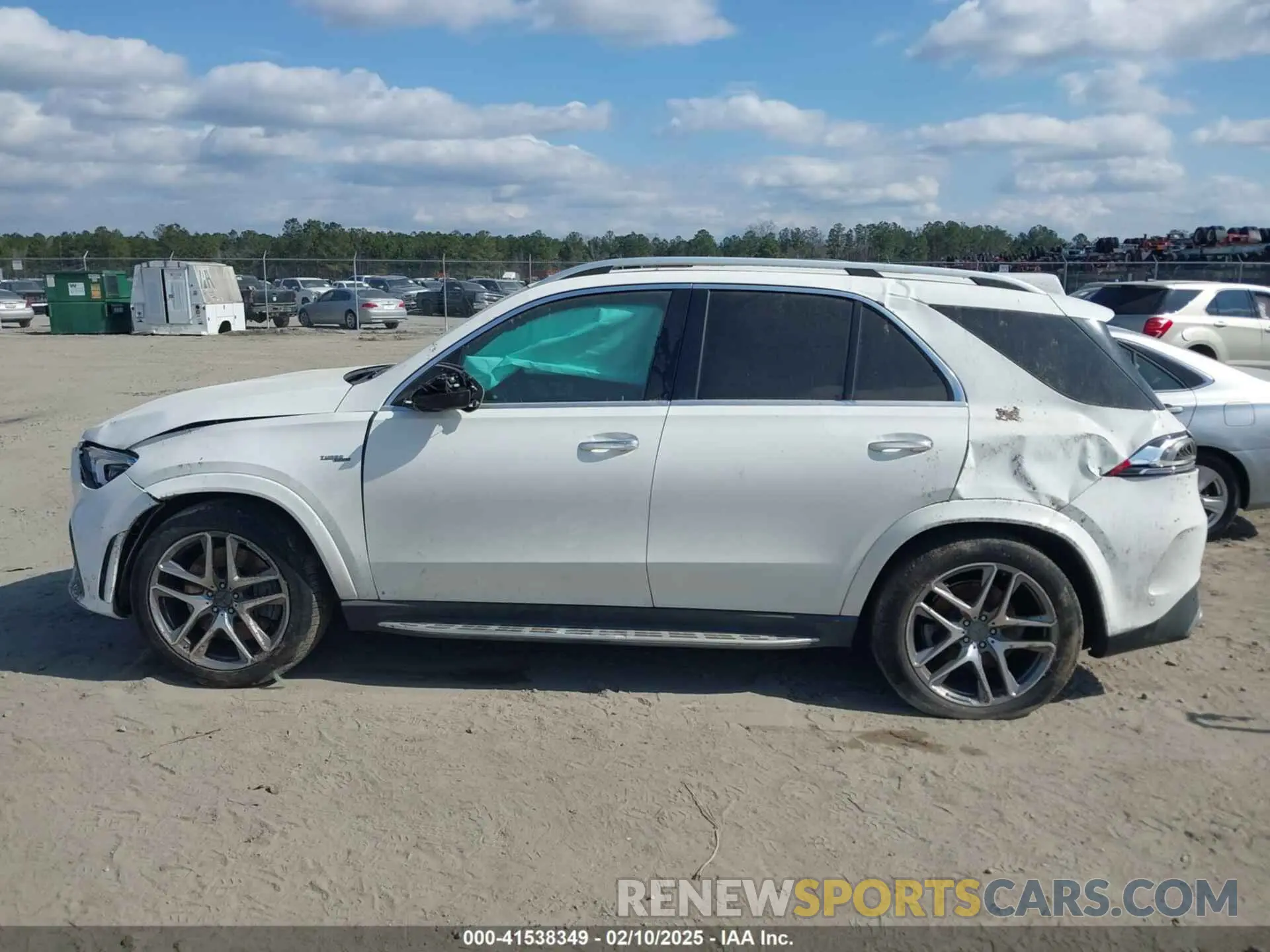 14 Photograph of a damaged car 4JGFB6BB2MA287729 MERCEDES-BENZ AMG GLE 53 2021