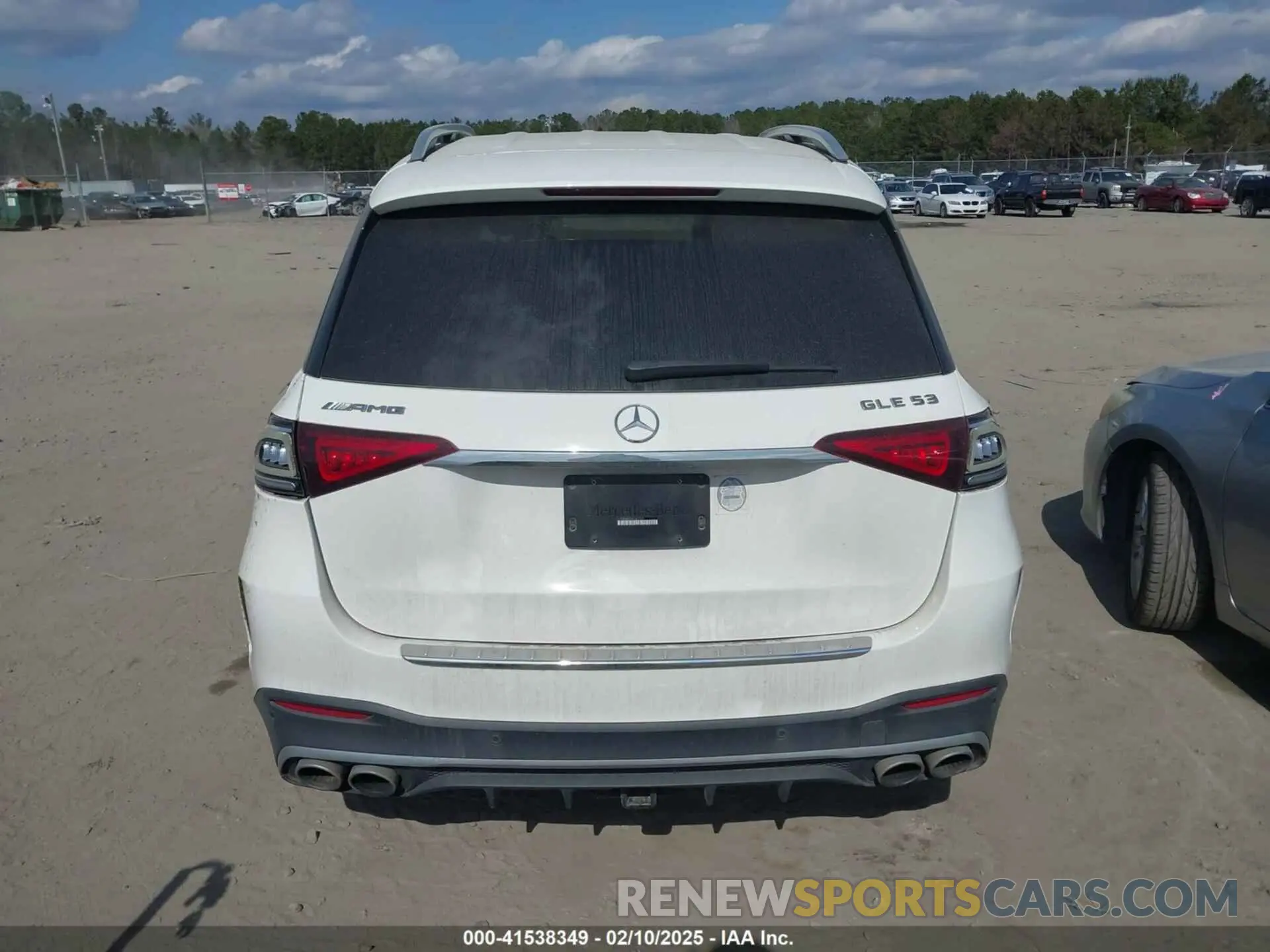16 Photograph of a damaged car 4JGFB6BB2MA287729 MERCEDES-BENZ AMG GLE 53 2021