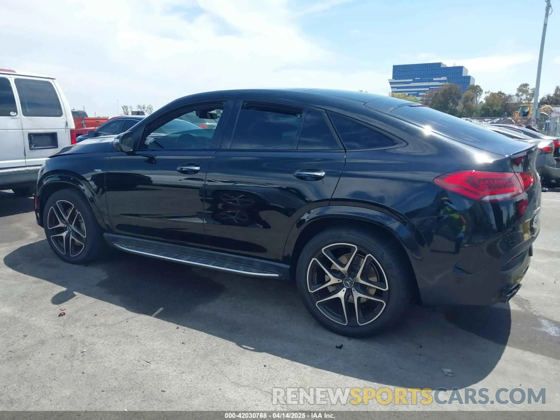 13 Photograph of a damaged car 4JGFD6BB5MA216292 MERCEDES-BENZ AMG GLE 53 COUPE 2021
