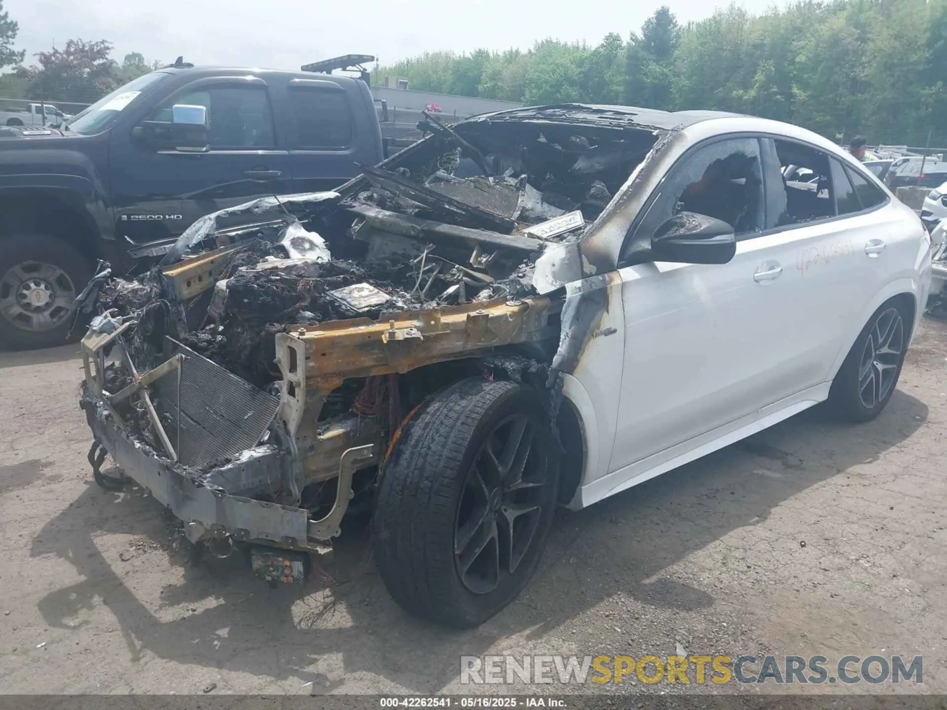2 Фотография поврежденного автомобиля 4JGFD6BB9MA381505 MERCEDES-BENZ AMG GLE 53 COUPE 2021