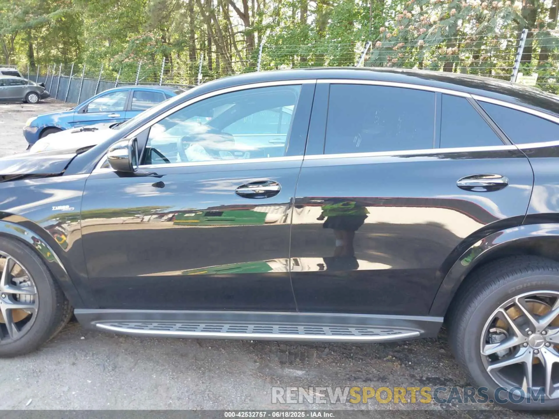 14 Photograph of a damaged car 4JGFD6BB4NA806355 MERCEDES-BENZ AMG GLE 53 COUPE 2022
