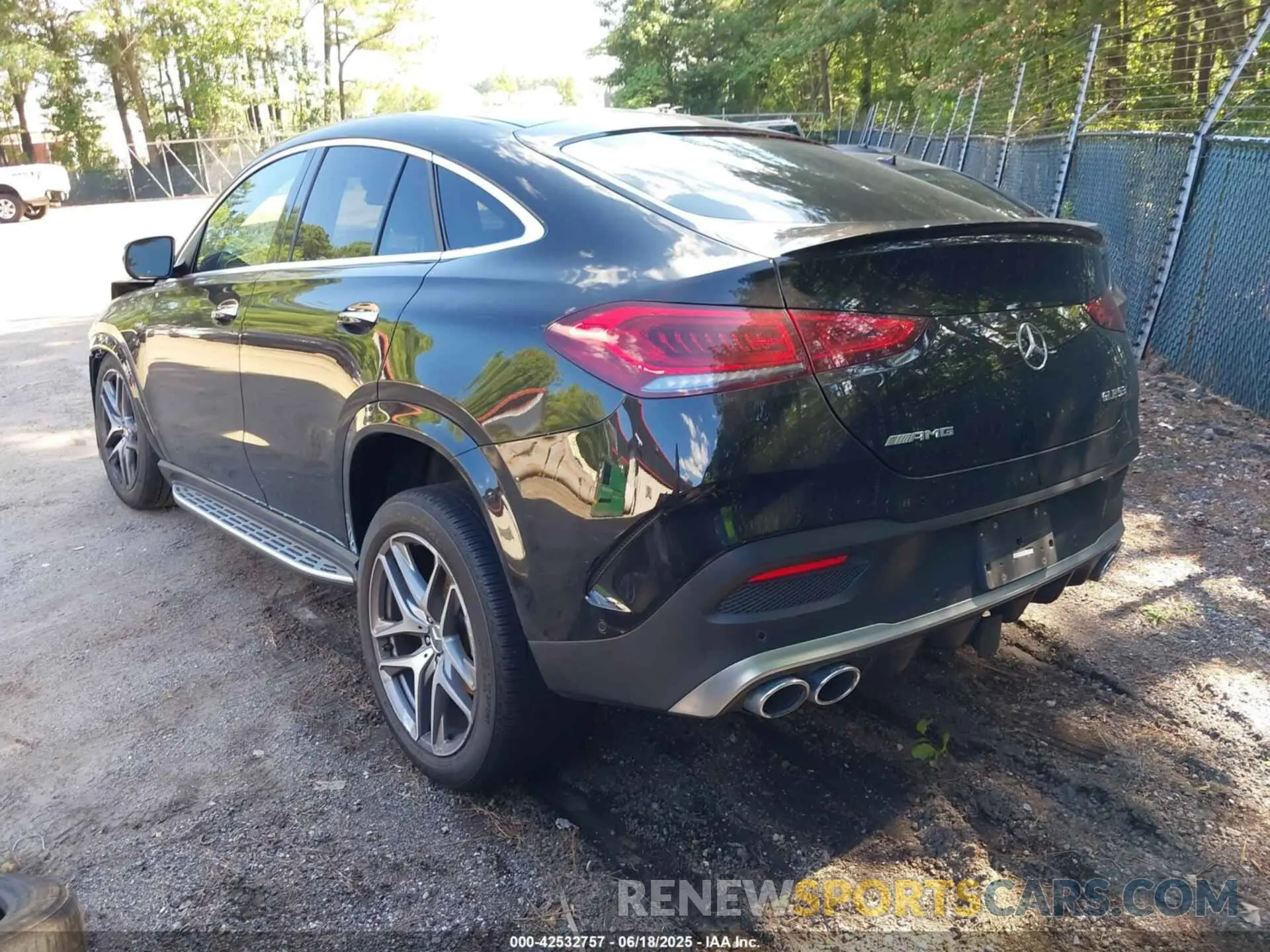 3 Photograph of a damaged car 4JGFD6BB4NA806355 MERCEDES-BENZ AMG GLE 53 COUPE 2022