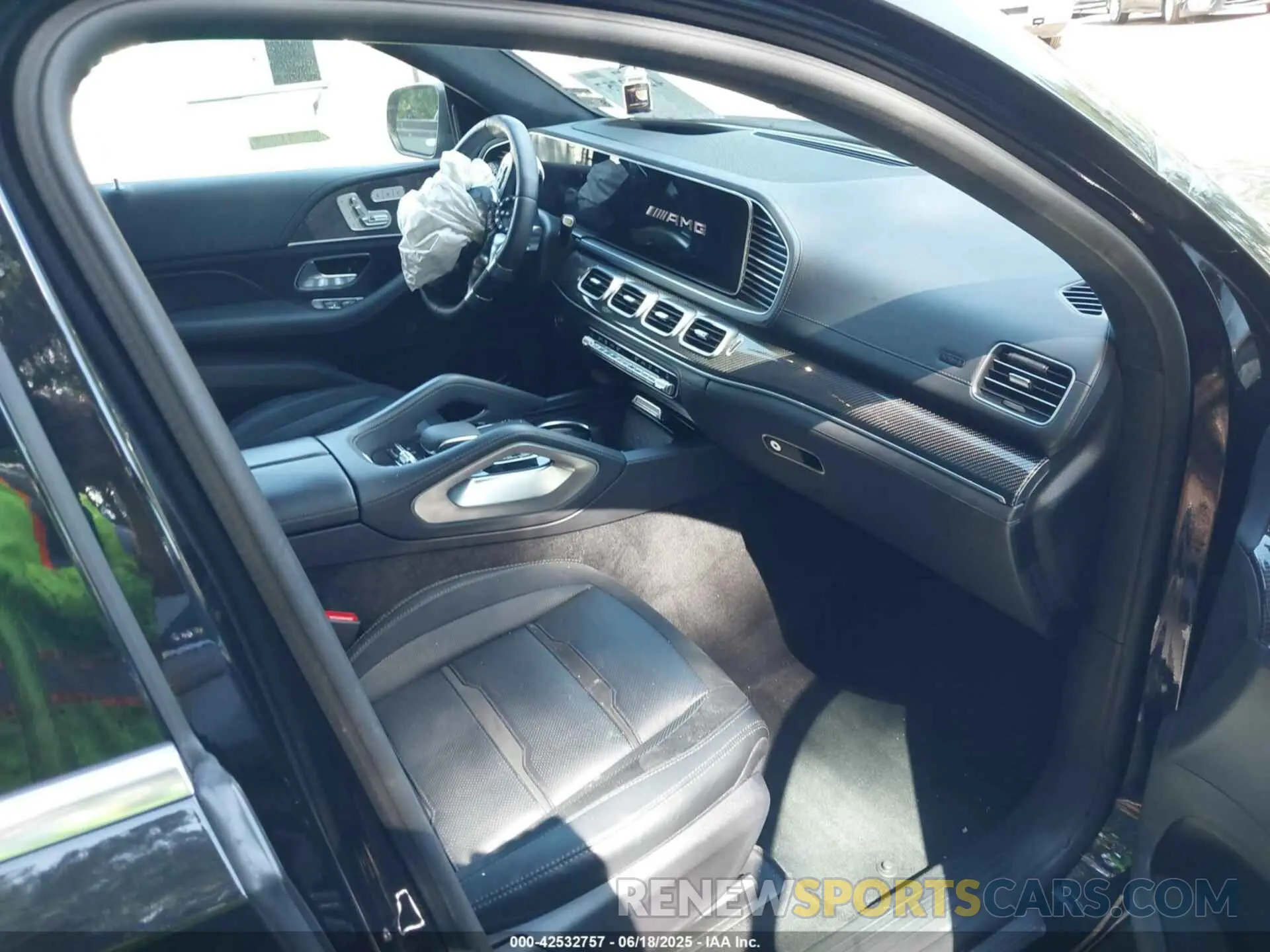 5 Photograph of a damaged car 4JGFD6BB4NA806355 MERCEDES-BENZ AMG GLE 53 COUPE 2022