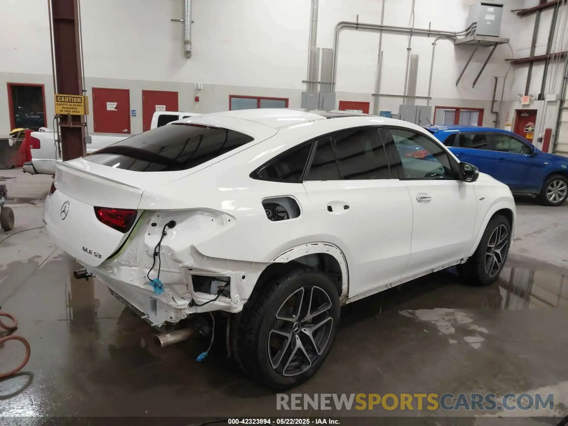 4 Photograph of a damaged car 4JGFD6BBXNA831650 MERCEDES-BENZ AMG GLE 53 COUPE 2022