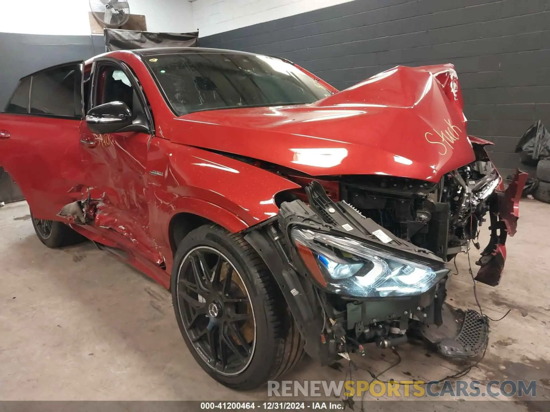 18 Photograph of a damaged car 4JGFD6BB3PA927946 MERCEDES-BENZ AMG GLE 53 COUPE 2023