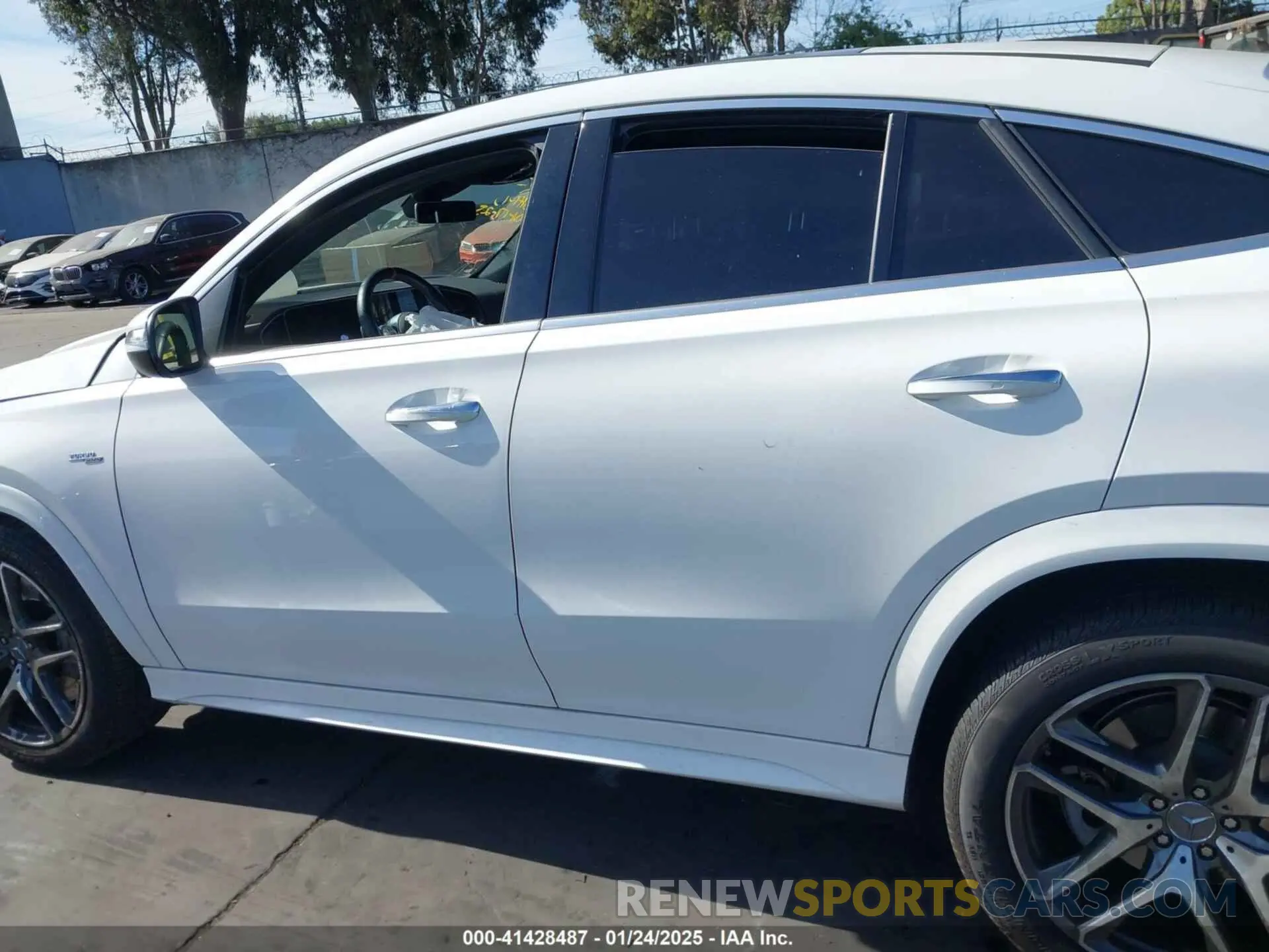 14 Photograph of a damaged car 4JGFD6BB8PA893843 MERCEDES-BENZ AMG GLE 53 COUPE 2023