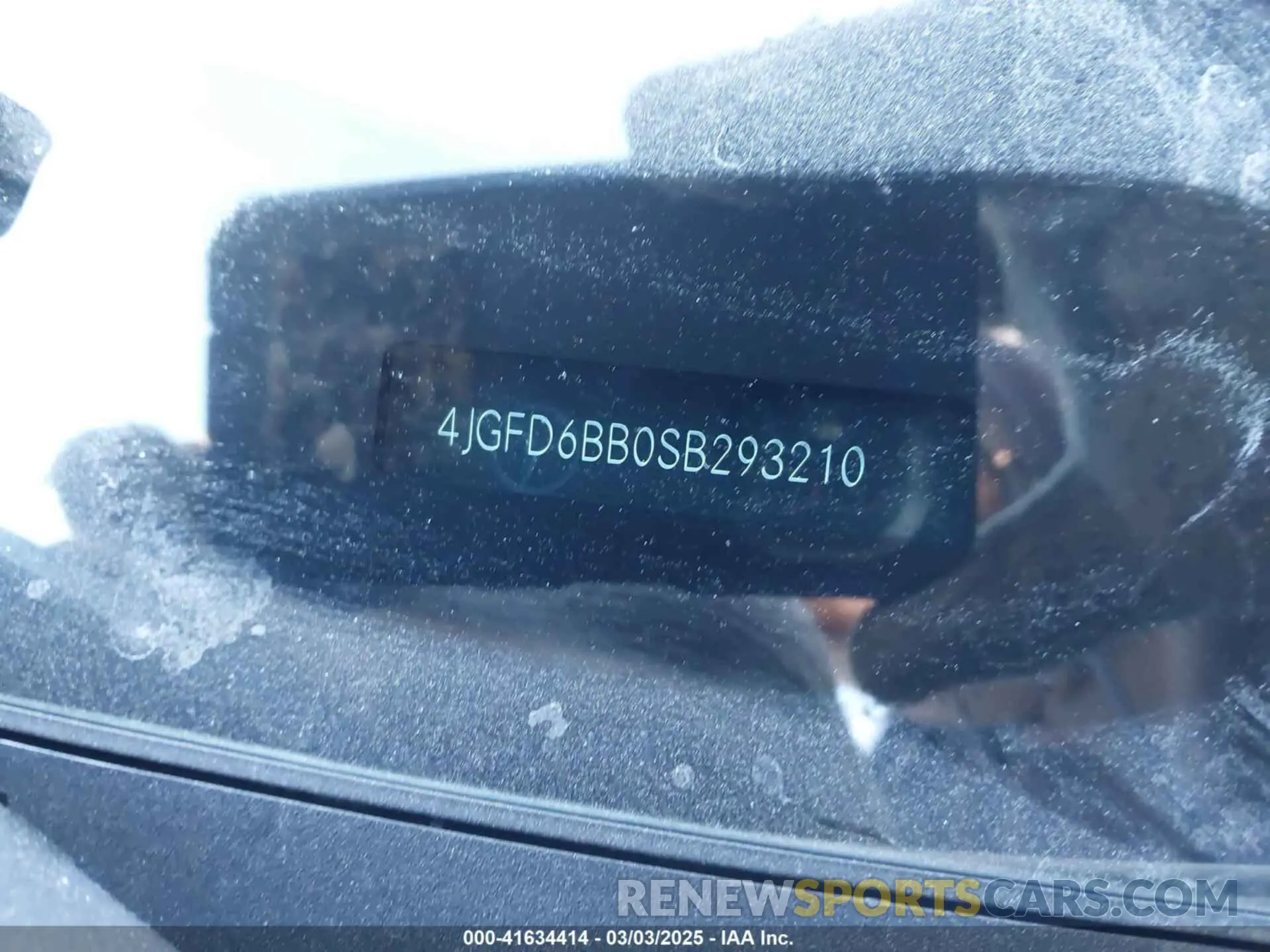 17 Photograph of a damaged car 4JGFD6BB0SB293210 MERCEDES-BENZ AMG GLE 53 COUPE 2025