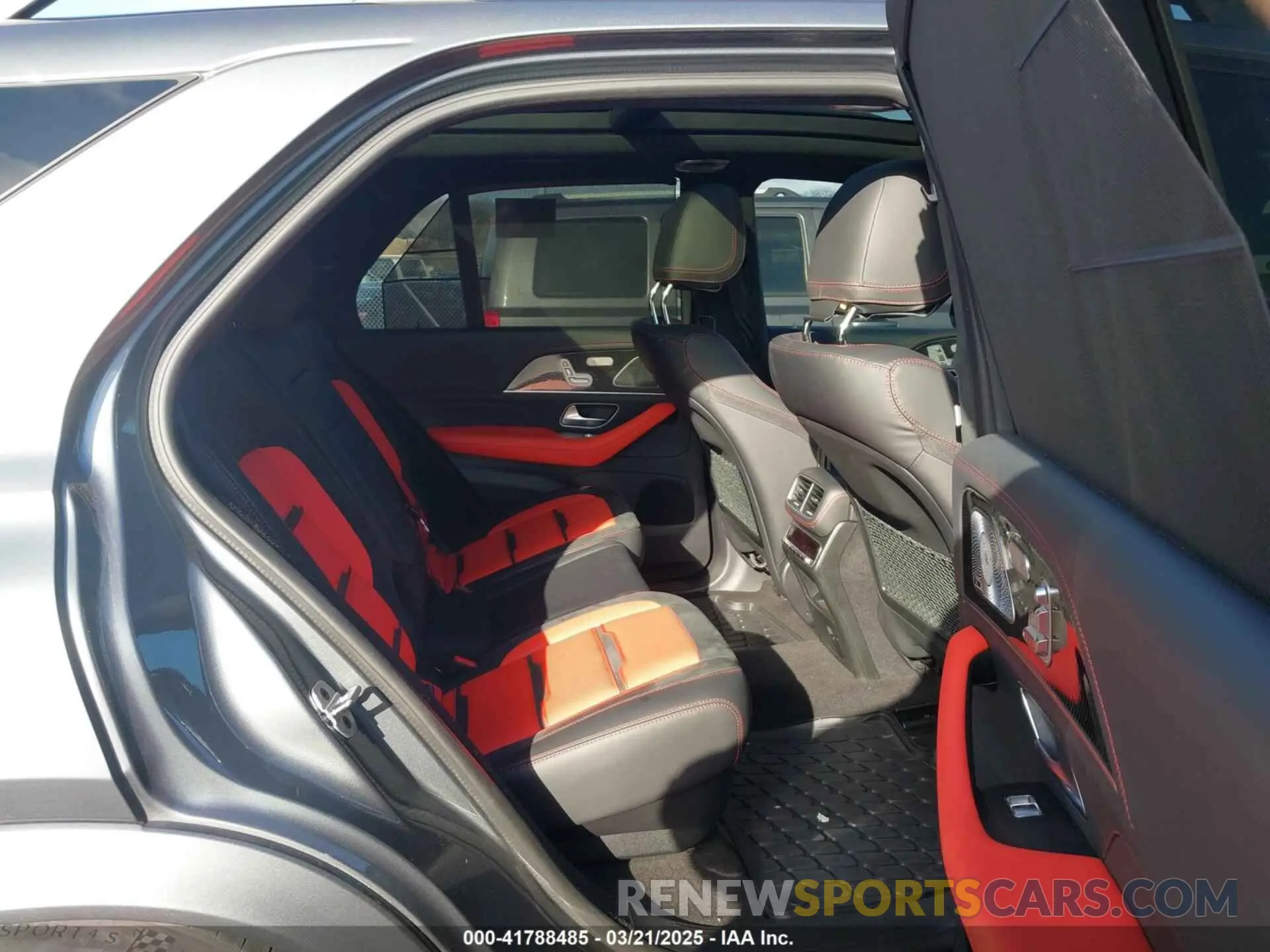 8 Photograph of a damaged car 4JGFB8KB6MA435084 MERCEDES-BENZ AMG GLE 63 2021