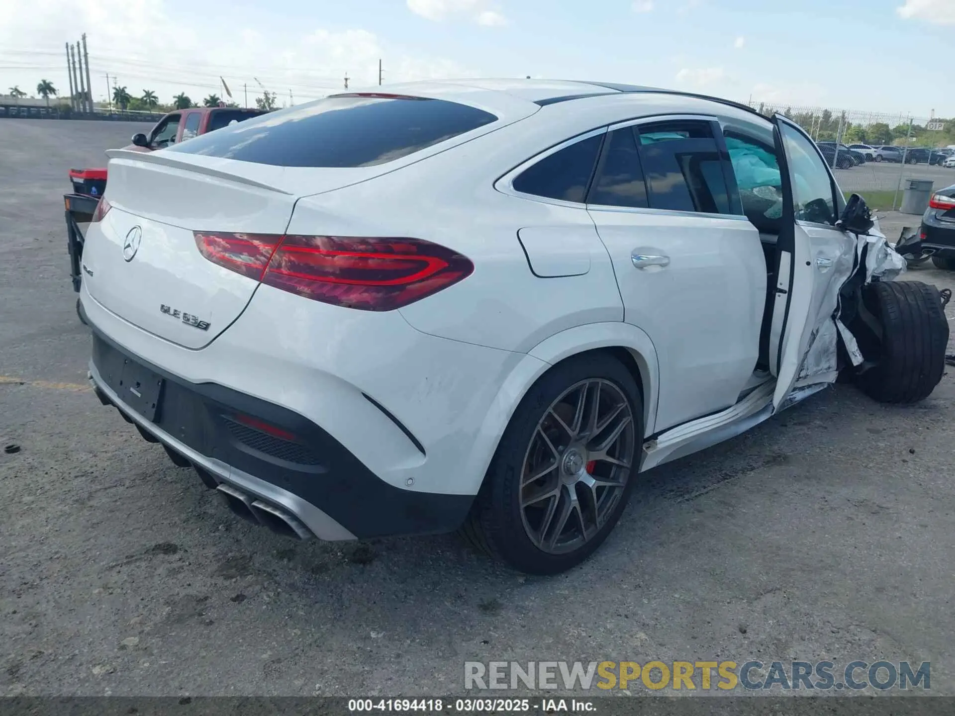 4 Фотография поврежденного автомобиля 4JGFD8KBXRB046301 MERCEDES-BENZ AMG GLE 63 COUPE 2024