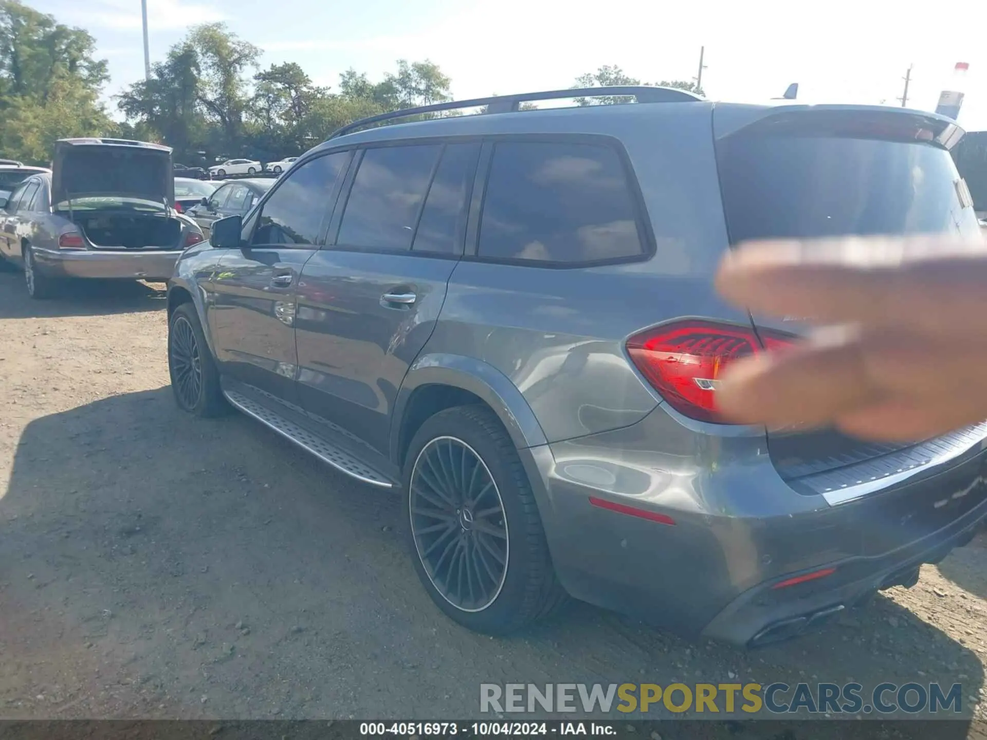 3 Photograph of a damaged car 4JGDF7FE4KB314085 MERCEDES-BENZ AMG GLS 63 2019