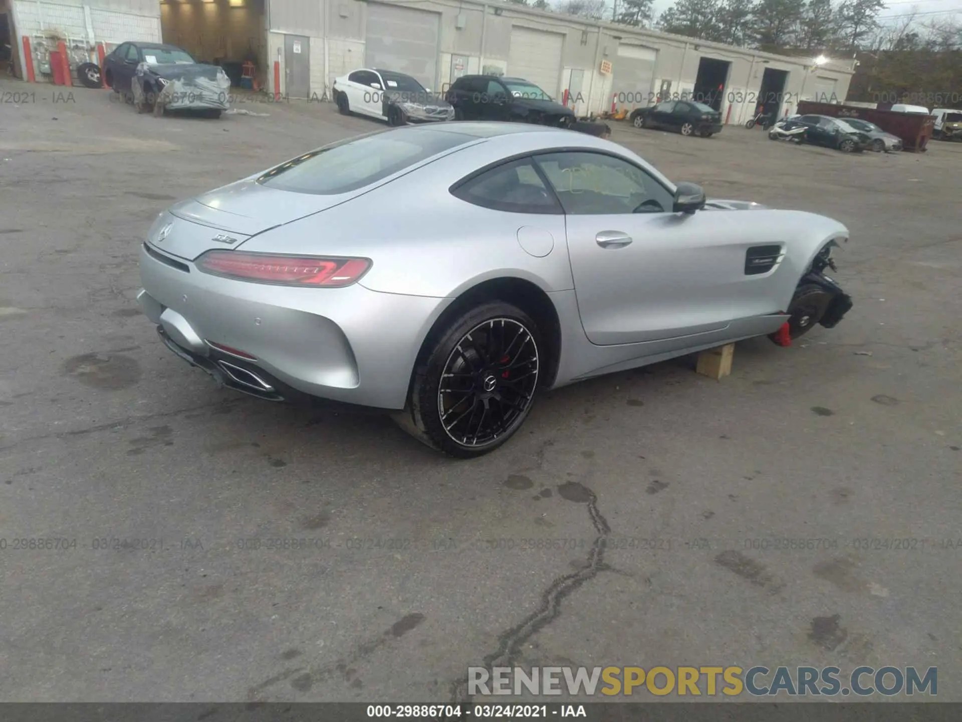 4 Photograph of a damaged car WDDYJ8AA7KA023591 MERCEDES-BENZ AMG GT 2019