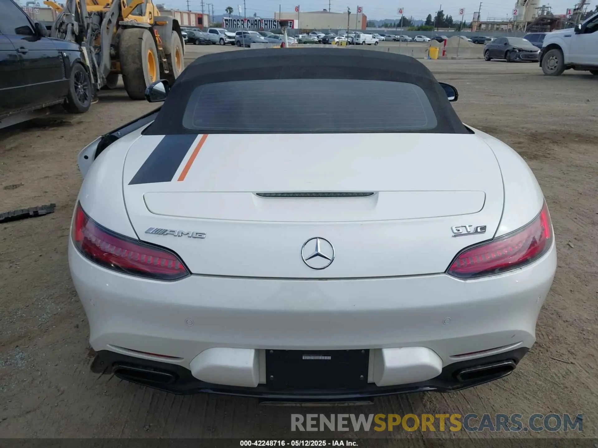 16 Photograph of a damaged car WDDYK7HA8KA024178 MERCEDES-BENZ AMG GT 2019