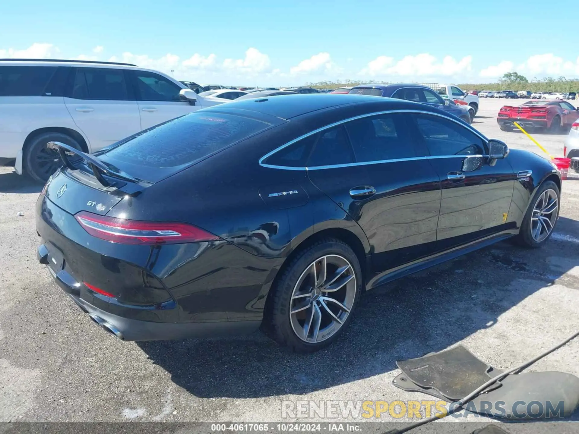 4 Фотография поврежденного автомобиля W1K7X5KB8MA037437 MERCEDES-BENZ AMG GT 43 4-DOOR COUPE 2021