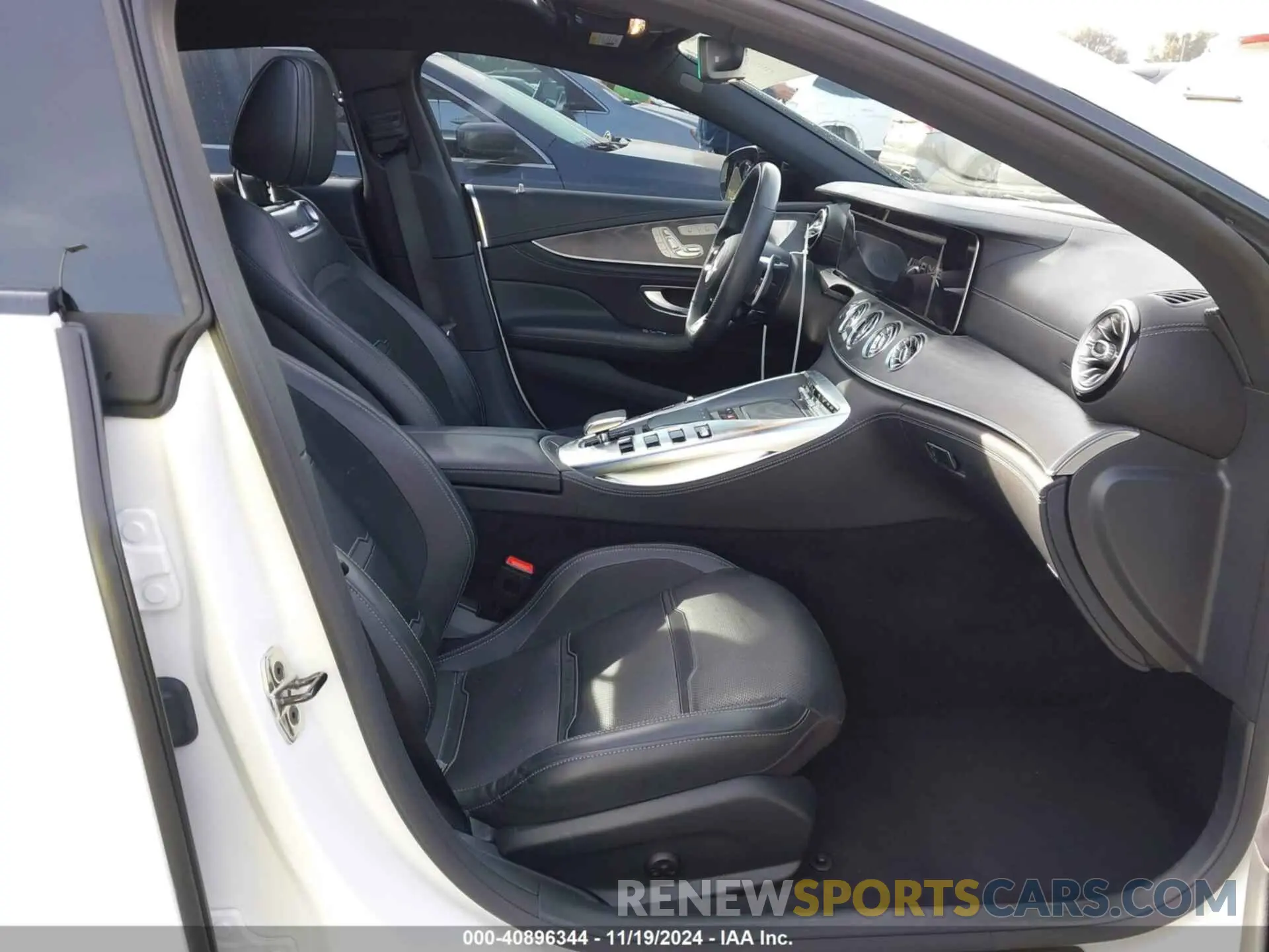 5 Photograph of a damaged car W1K7X5KB0NA049552 MERCEDES-BENZ AMG GT 43 4-DOOR COUPE 2022