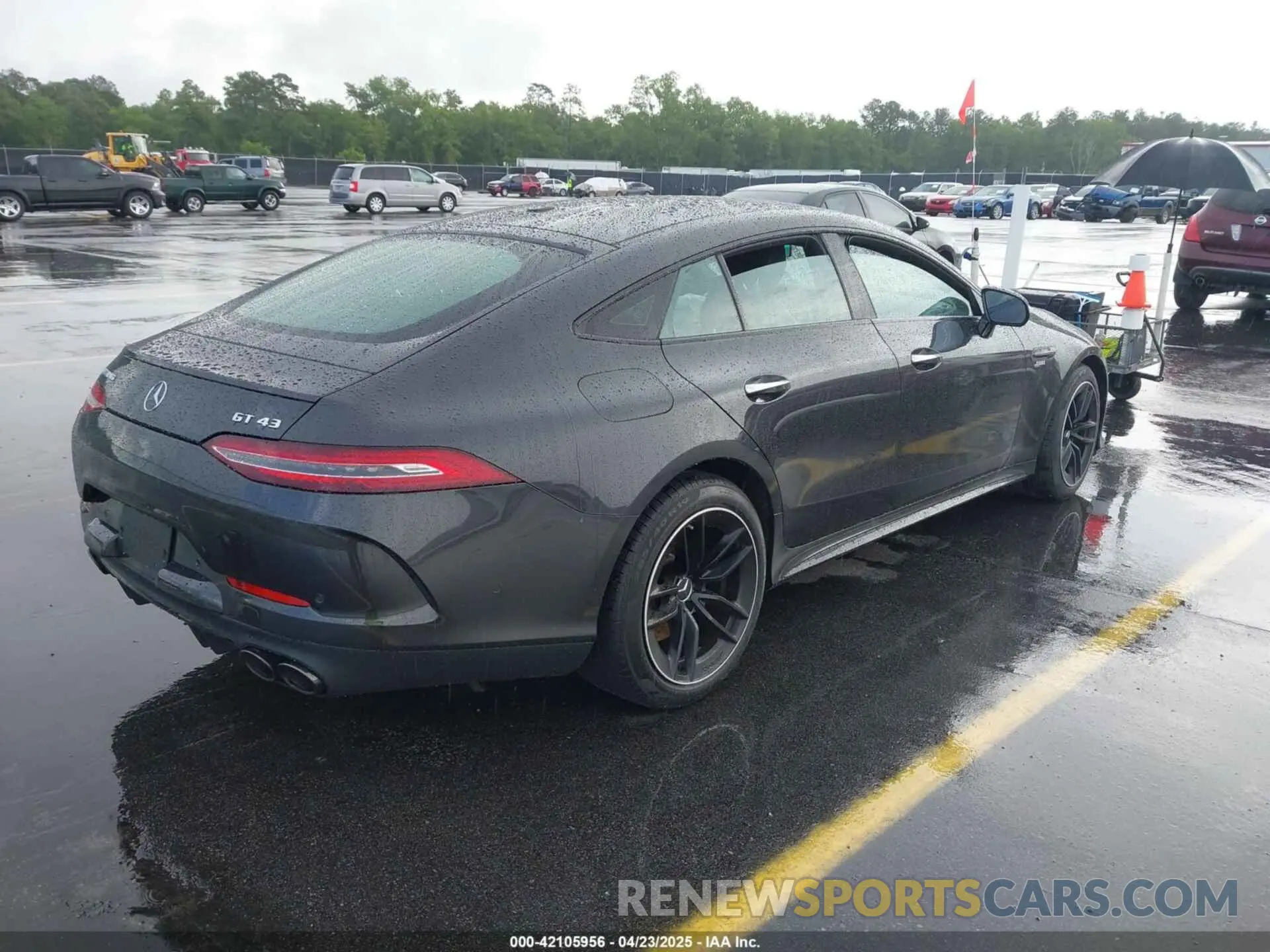 4 Фотография поврежденного автомобиля W1K7X5KB4NA051076 MERCEDES-BENZ AMG GT 43 4-DOOR COUPE 2022