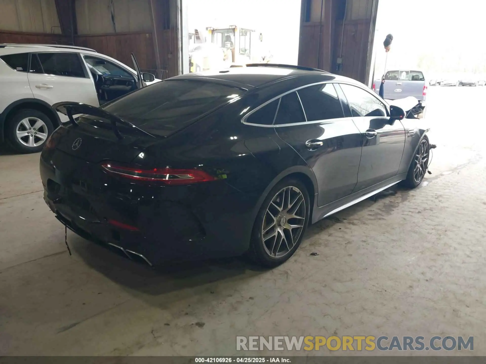 4 Фотография поврежденного автомобиля WDD7X8JB0KA001581 MERCEDES-BENZ AMG GT 63 4-DOOR COUPE 2019