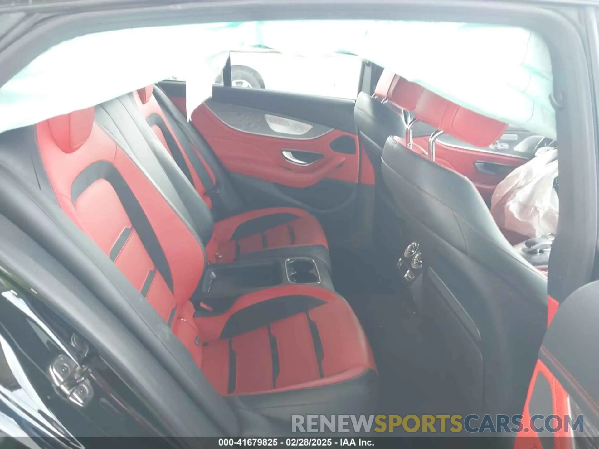 8 Photograph of a damaged car WDD7X8JB6KA000354 MERCEDES-BENZ AMG GT 63 4-DOOR COUPE 2019