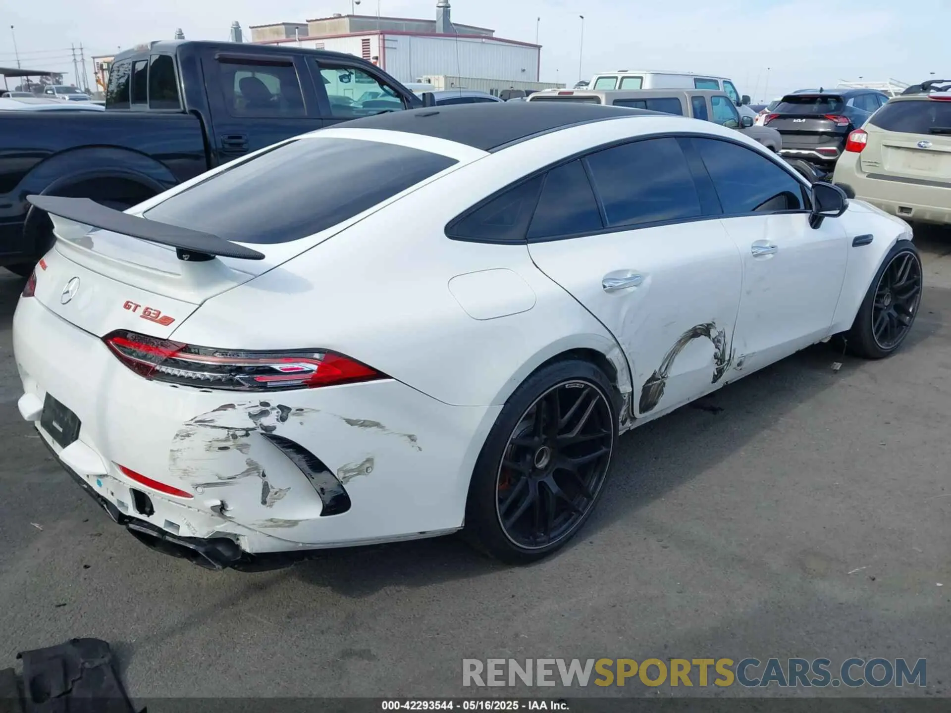 4 Фотография поврежденного автомобиля WDD7X8KB3LA014583 MERCEDES-BENZ AMG GT 63 4-DOOR COUPE 2020