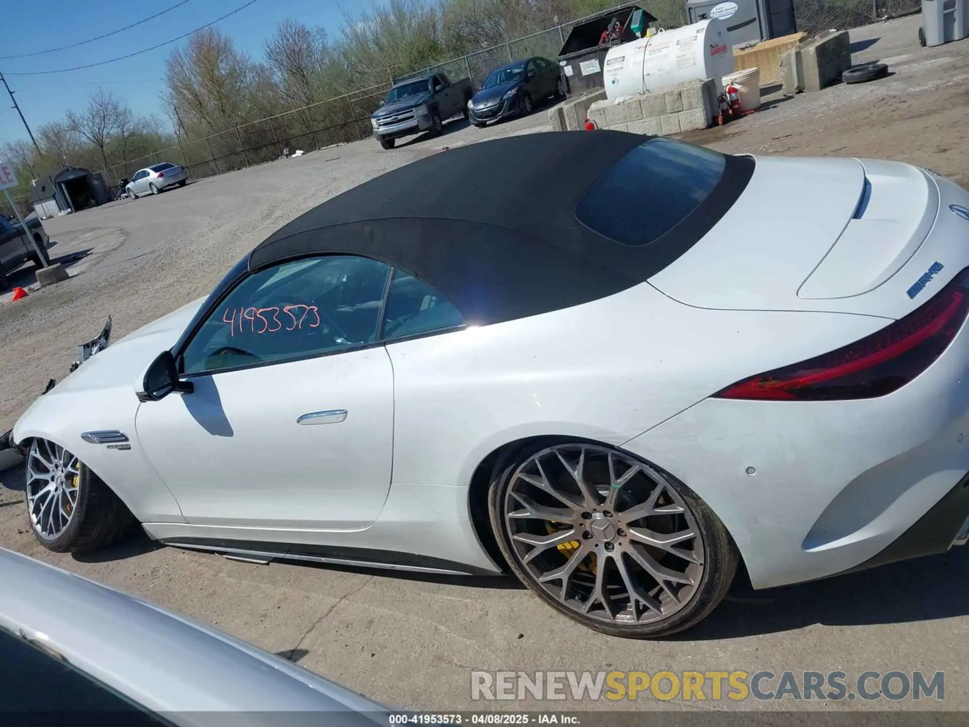 15 Photograph of a damaged car W1KVK8BB3PF014565 MERCEDES-BENZ AMG SL 63 2023