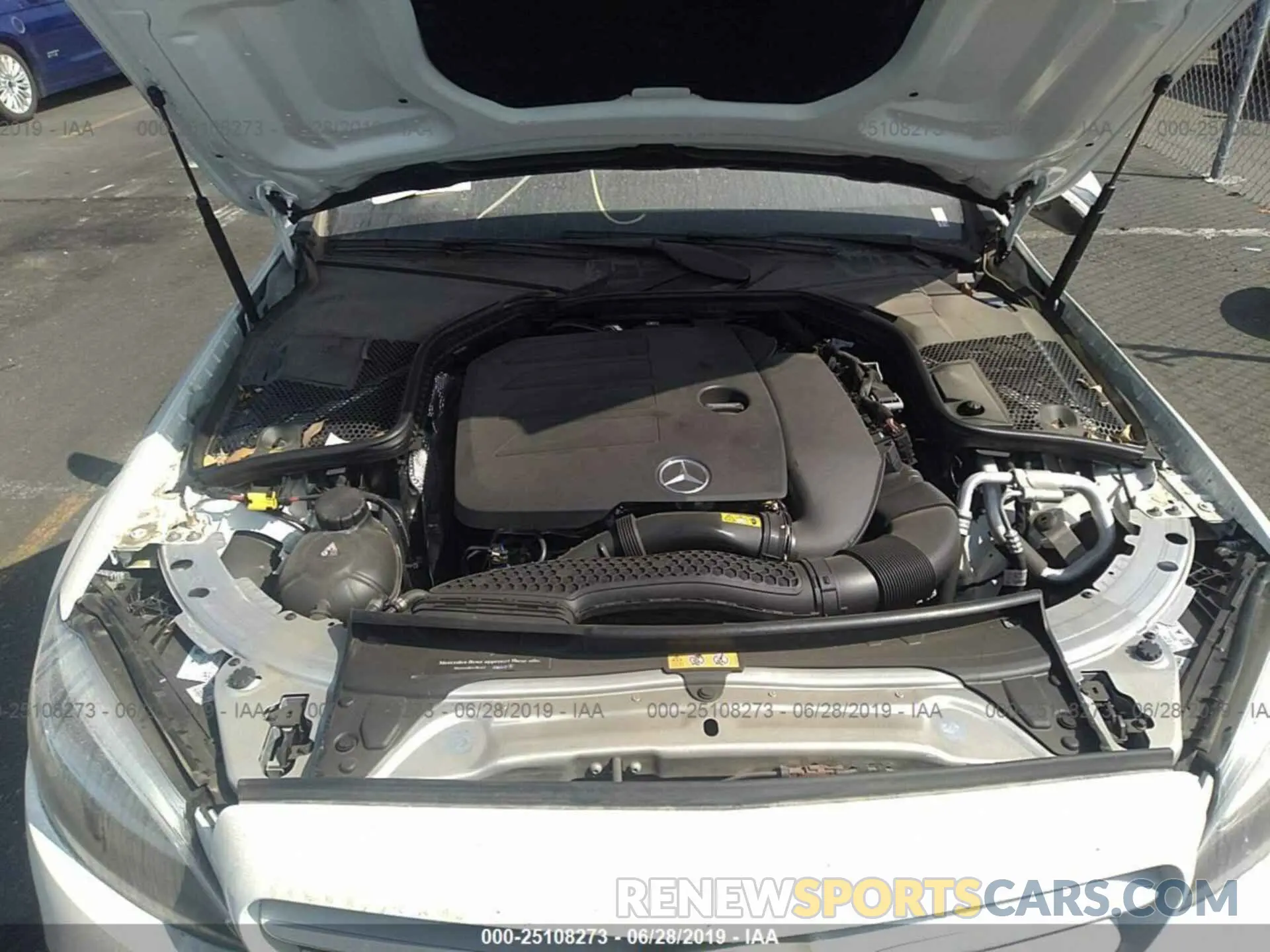 10 Photograph of a damaged car 55SWF8DB3KU300394 MERCEDES-BENZ C 2019