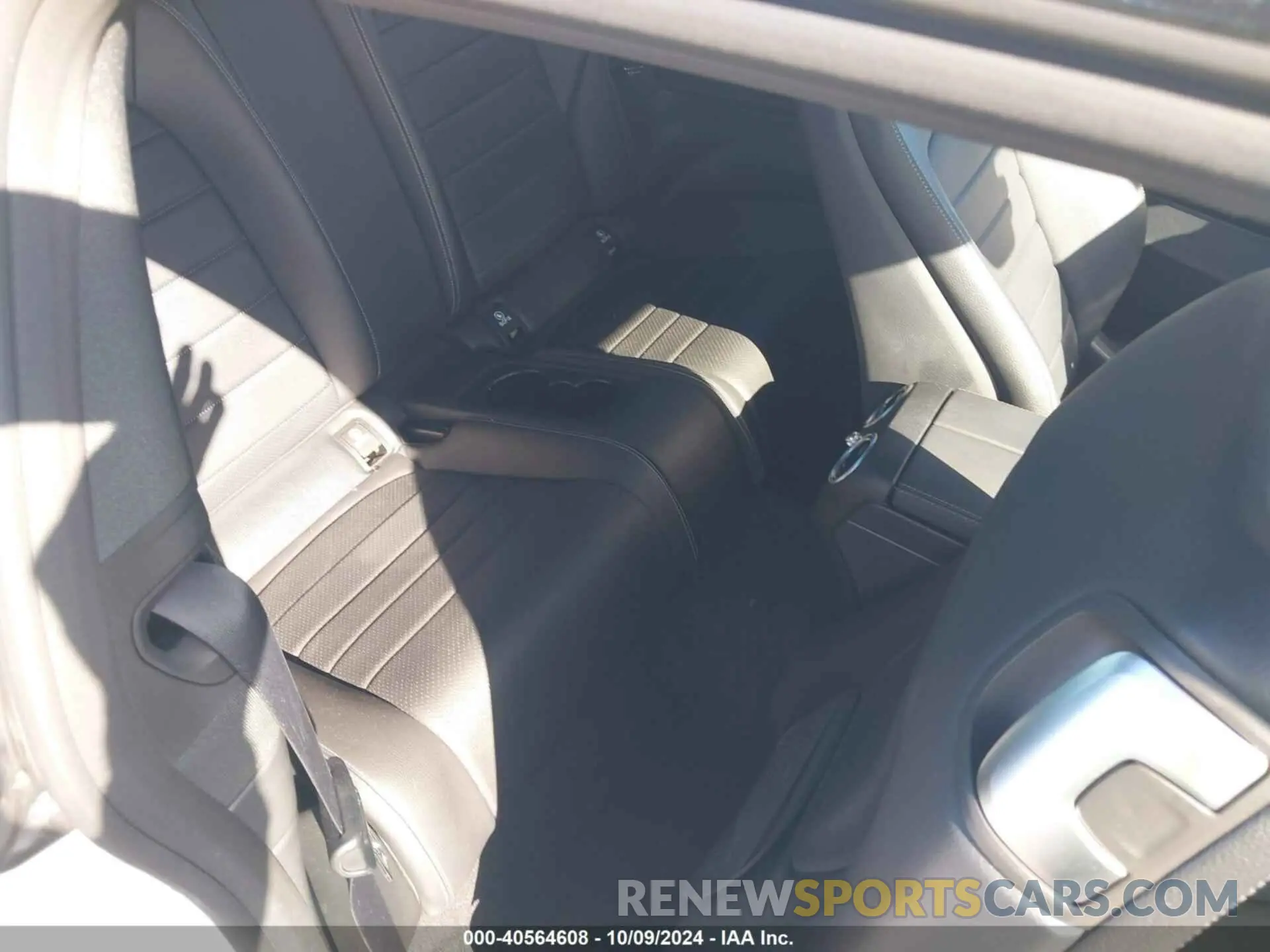 8 Фотография поврежденного автомобиля W1KWJ8DB3MG067793 MERCEDES-BENZ C 2021