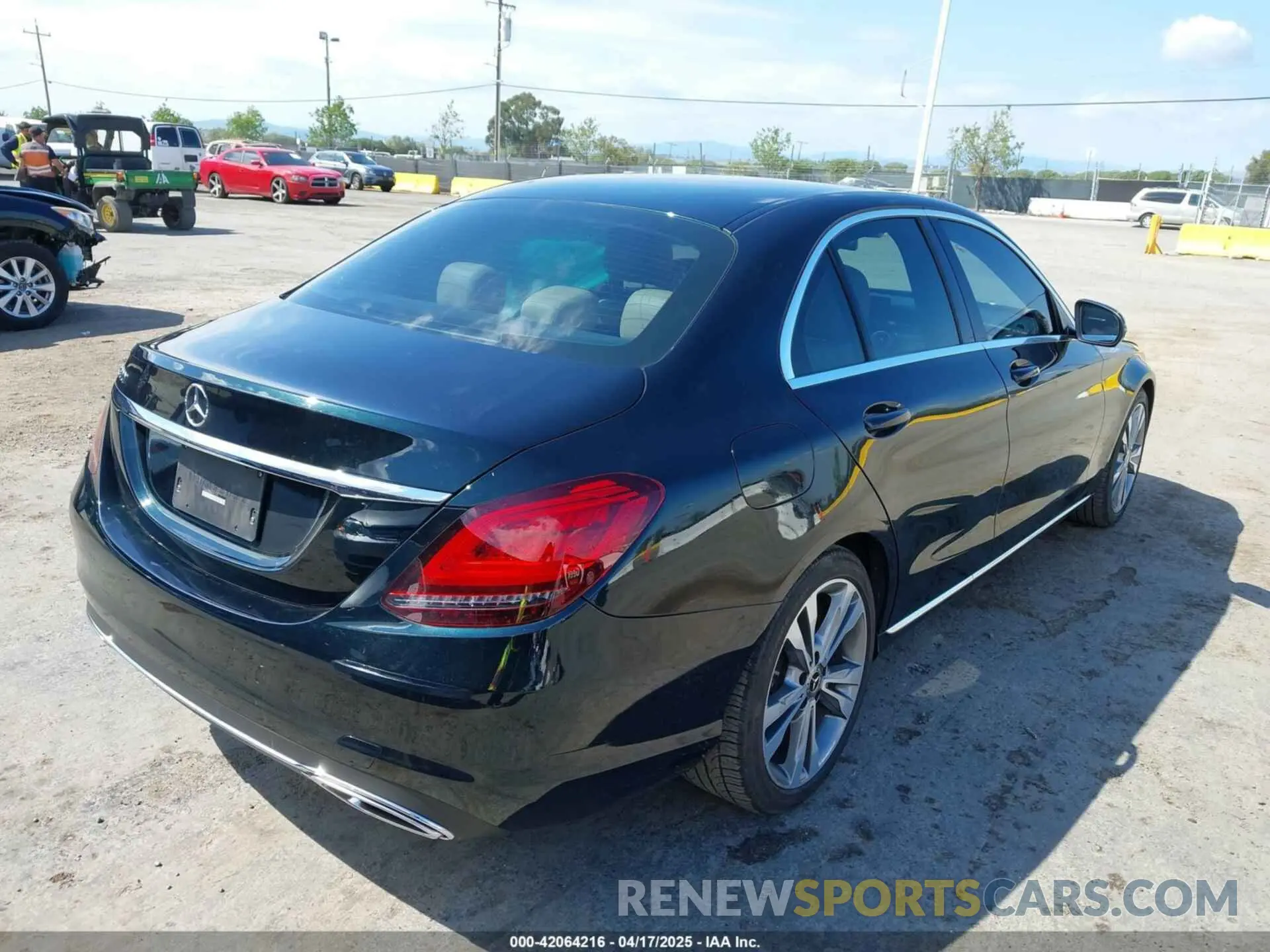 4 Photograph of a damaged car 55SWF8DB0KU307190 MERCEDES-BENZ C 300 2019