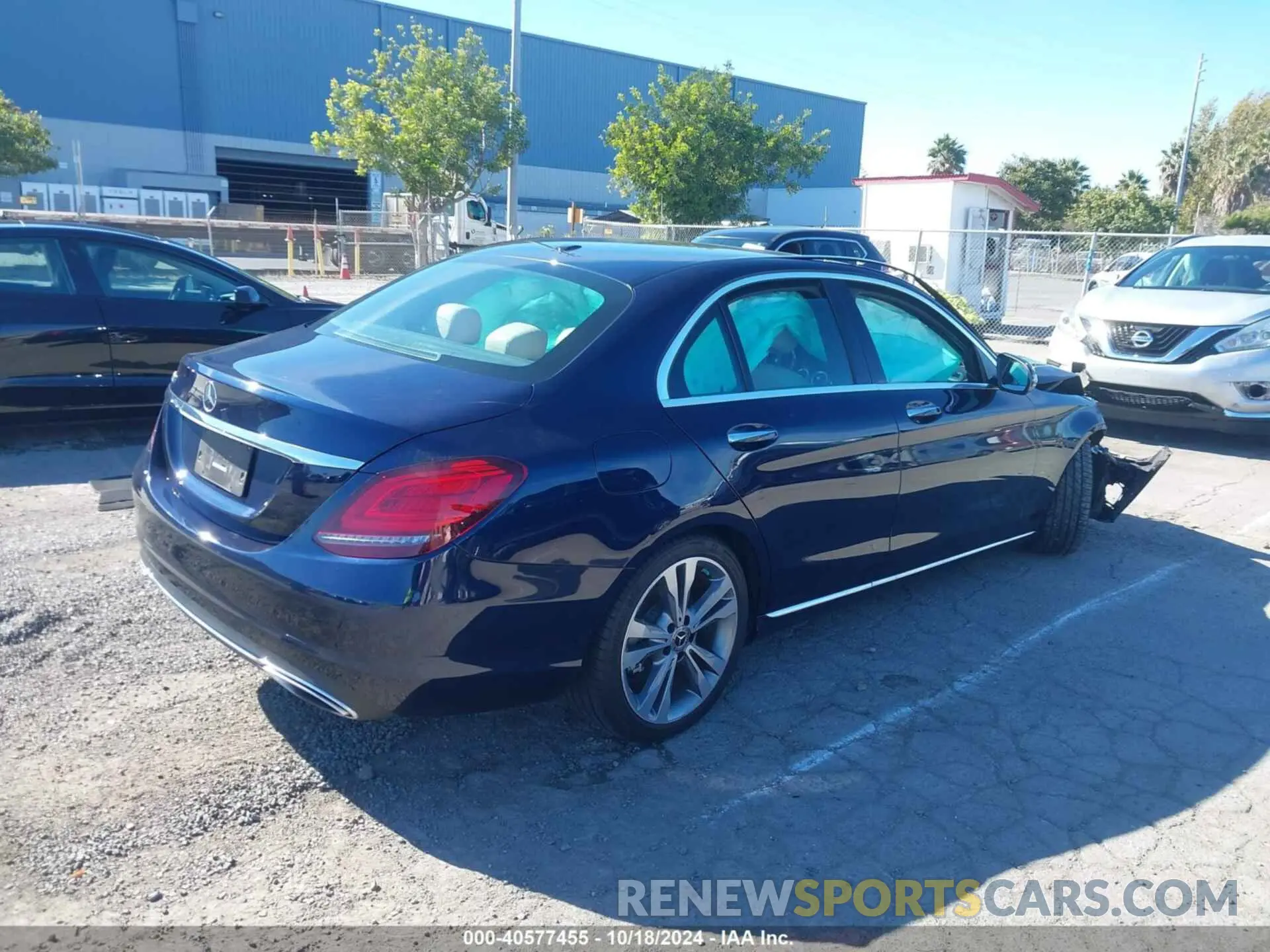 4 Photograph of a damaged car 55SWF8DB1KU306761 MERCEDES-BENZ C 300 2019