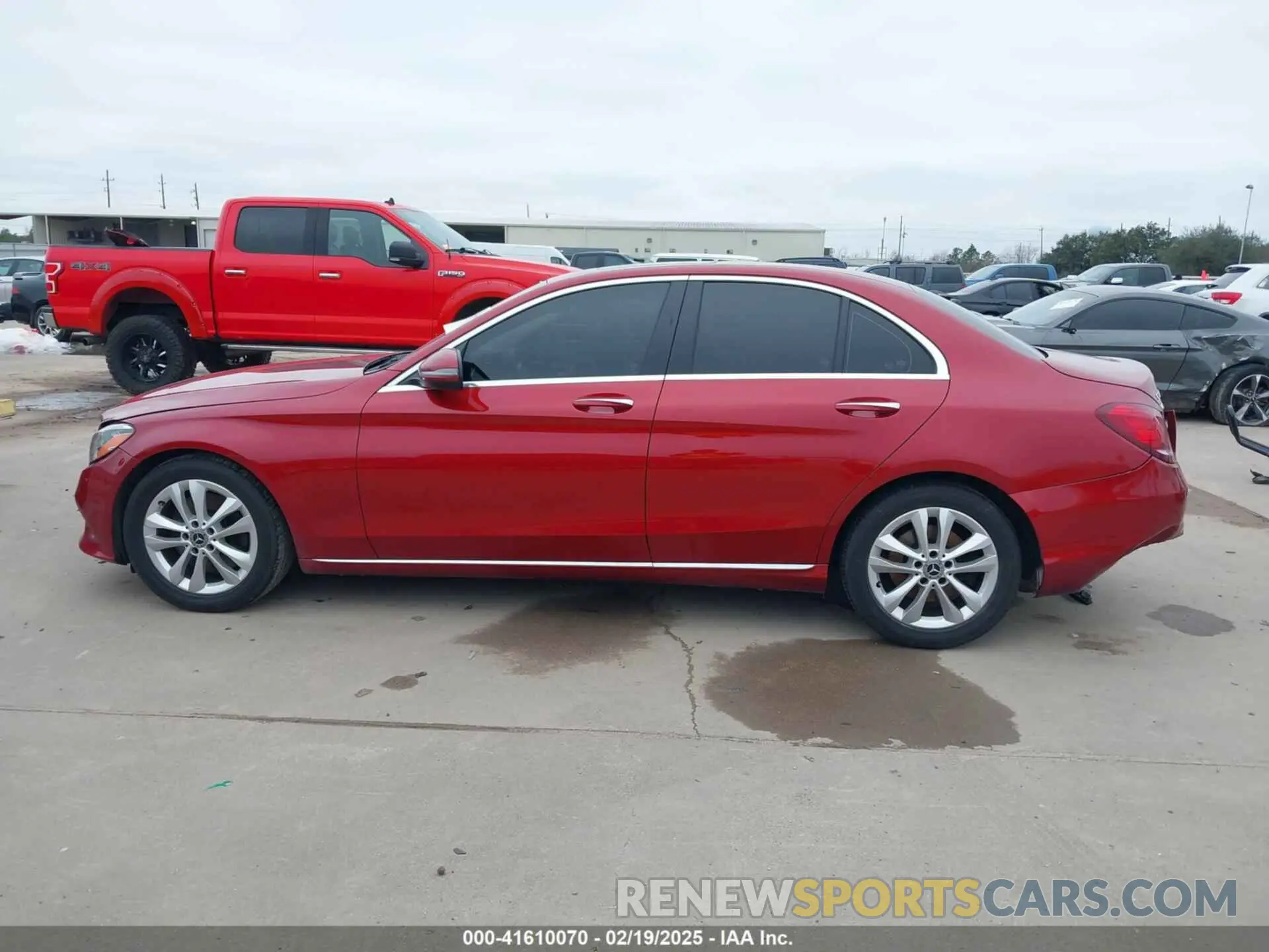 15 Фотография поврежденного автомобиля 55SWF8DB2KU311984 MERCEDES-BENZ C 300 2019