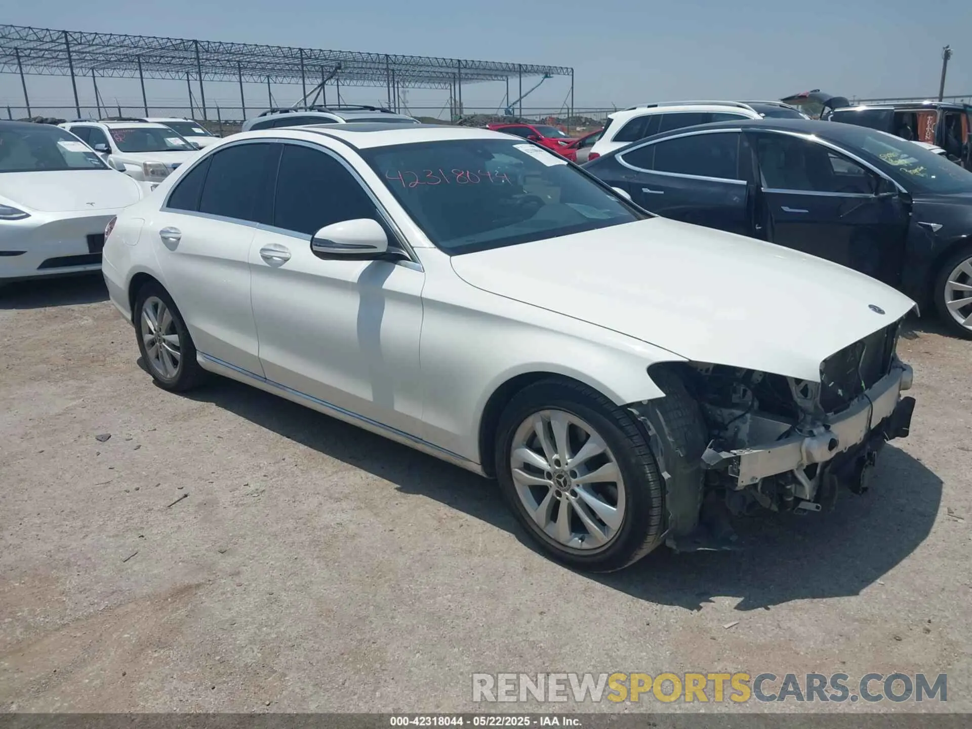 1 Фотография поврежденного автомобиля 55SWF8DB3KU304610 MERCEDES-BENZ C 300 2019