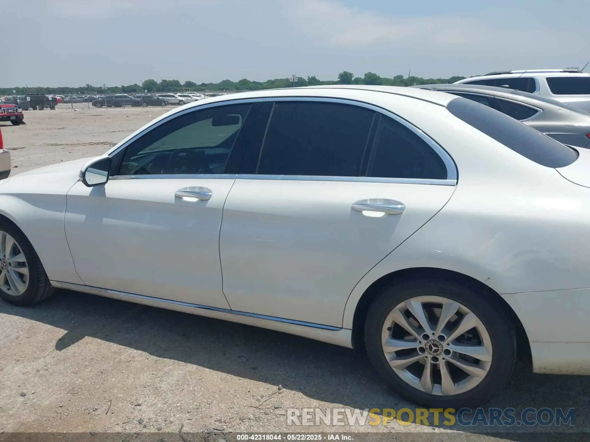 14 Фотография поврежденного автомобиля 55SWF8DB3KU304610 MERCEDES-BENZ C 300 2019