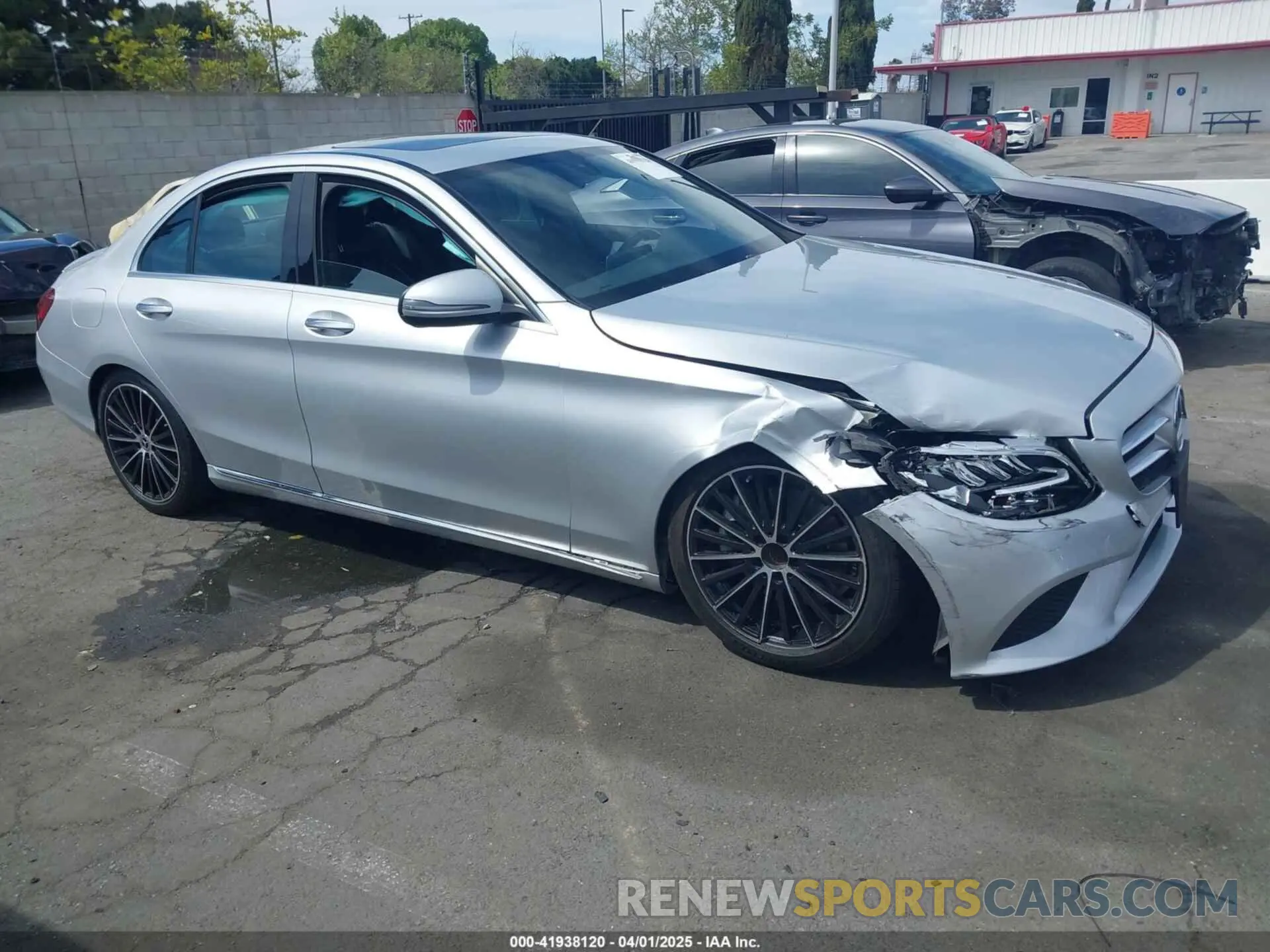 12 Фотография поврежденного автомобиля 55SWF8DB3KU319429 MERCEDES-BENZ C 300 2019