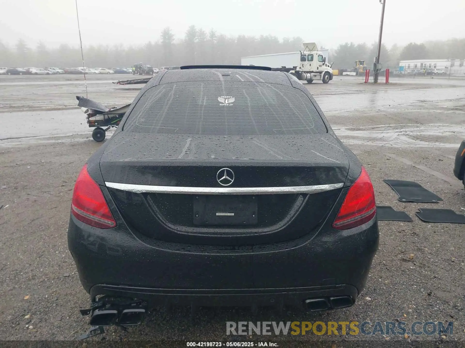 16 Photograph of a damaged car 55SWF8DB5KU307749 MERCEDES-BENZ C 300 2019