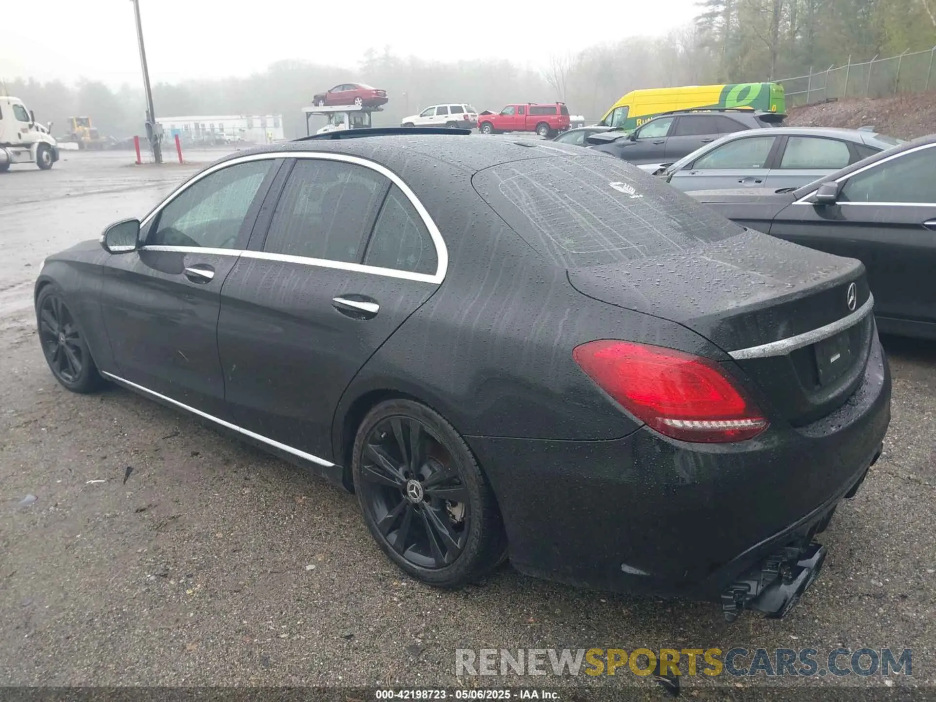 3 Photograph of a damaged car 55SWF8DB5KU307749 MERCEDES-BENZ C 300 2019