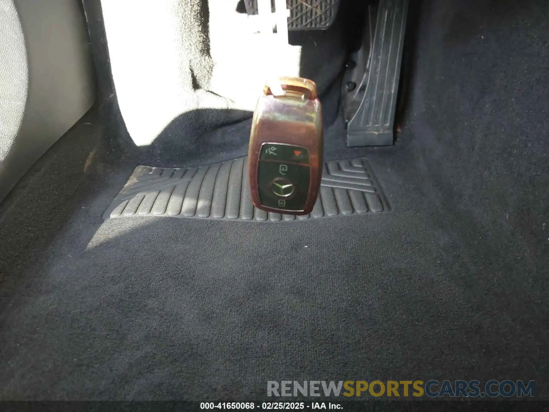 11 Photograph of a damaged car 55SWF8DB5KU311316 MERCEDES-BENZ C 300 2019