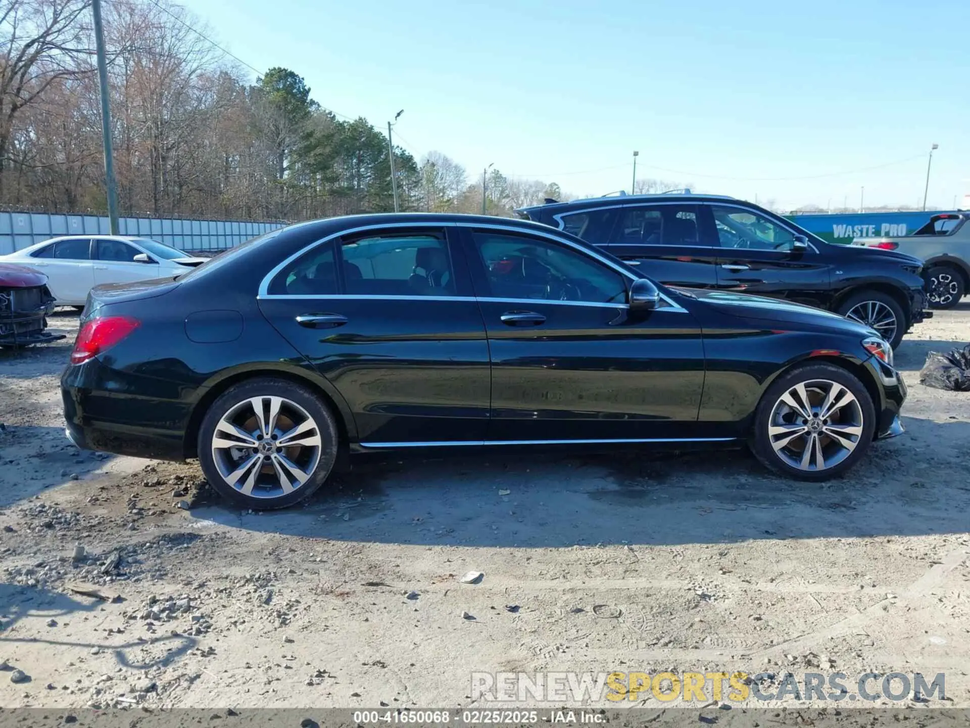 14 Photograph of a damaged car 55SWF8DB5KU311316 MERCEDES-BENZ C 300 2019