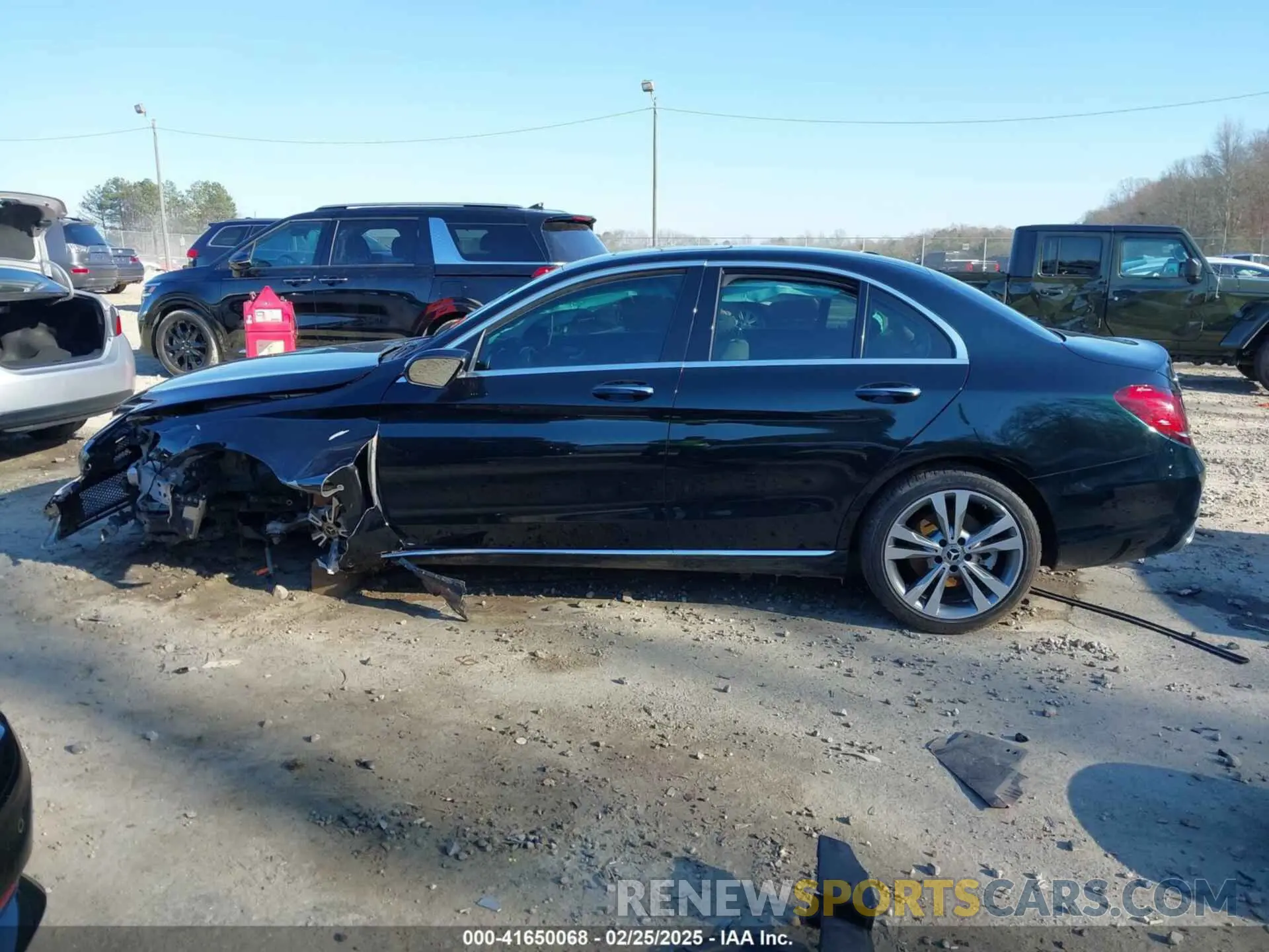 15 Photograph of a damaged car 55SWF8DB5KU311316 MERCEDES-BENZ C 300 2019