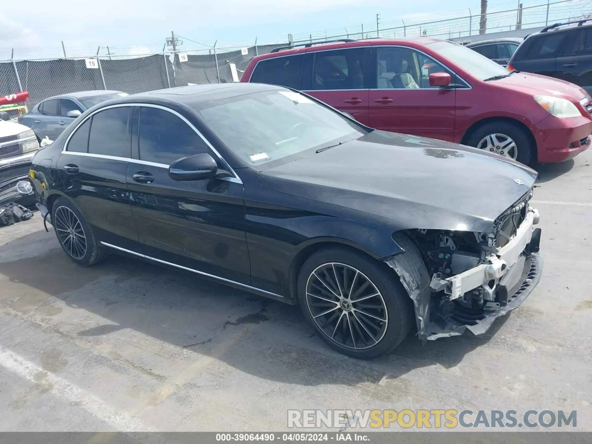 1 Фотография поврежденного автомобиля 55SWF8DB6KU297457 MERCEDES-BENZ C 300 2019