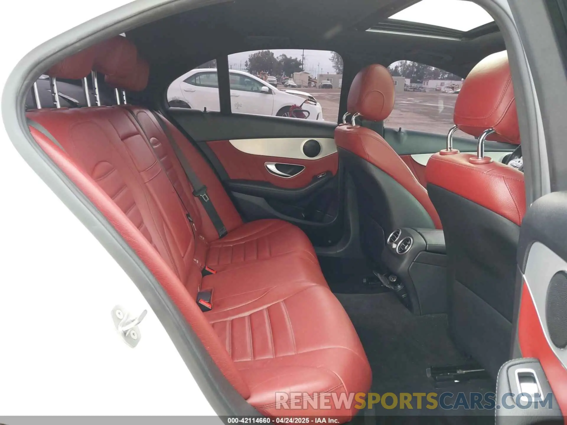 8 Фотография поврежденного автомобиля 55SWF8DB6KU315584 MERCEDES-BENZ C 300 2019