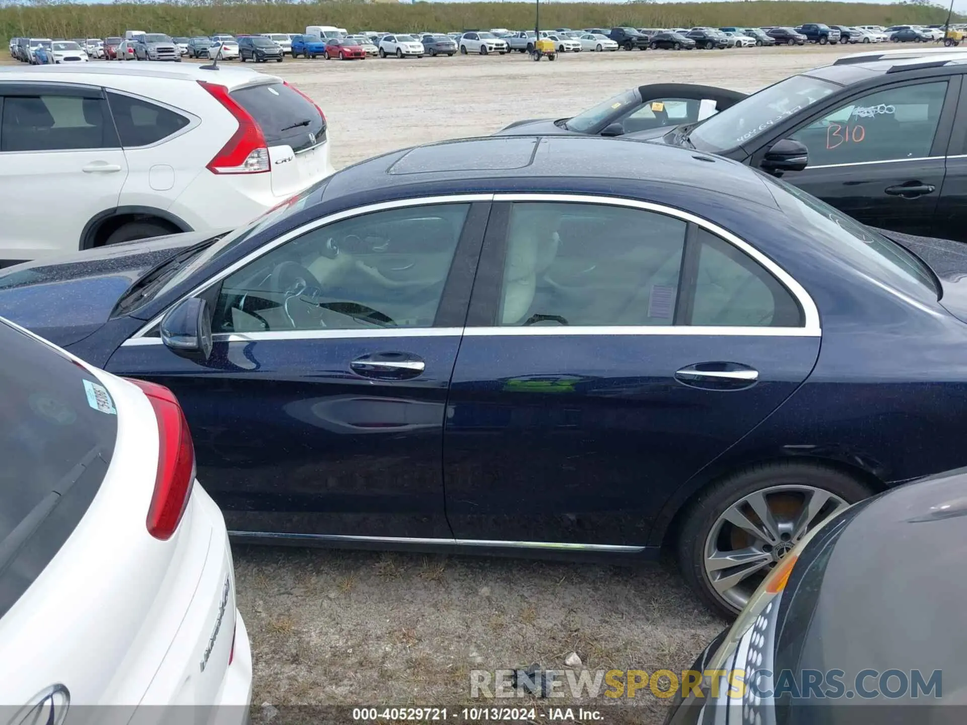 14 Photograph of a damaged car 55SWF8DB7KU284944 MERCEDES-BENZ C 300 2019