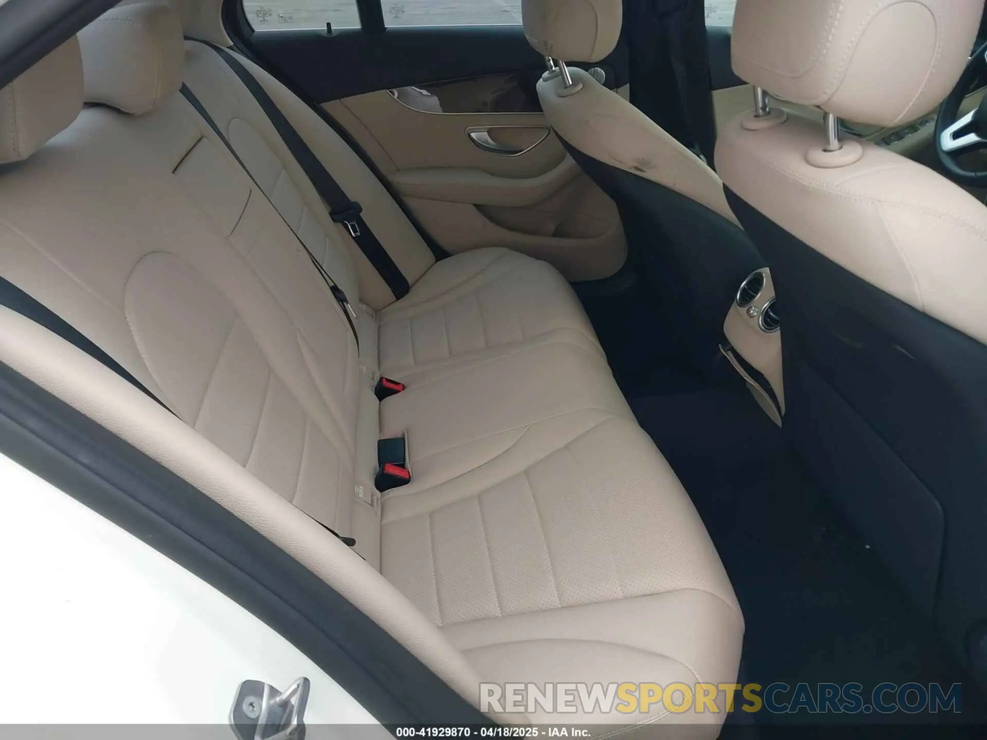 8 Фотография поврежденного автомобиля 55SWF8DB7KU299640 MERCEDES-BENZ C 300 2019