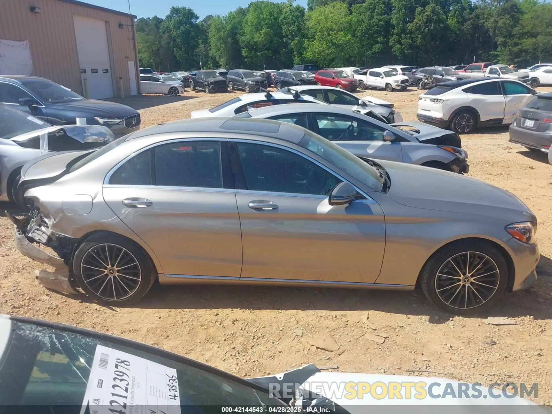 13 Photograph of a damaged car 55SWF8DB8KU308975 MERCEDES-BENZ C 300 2019