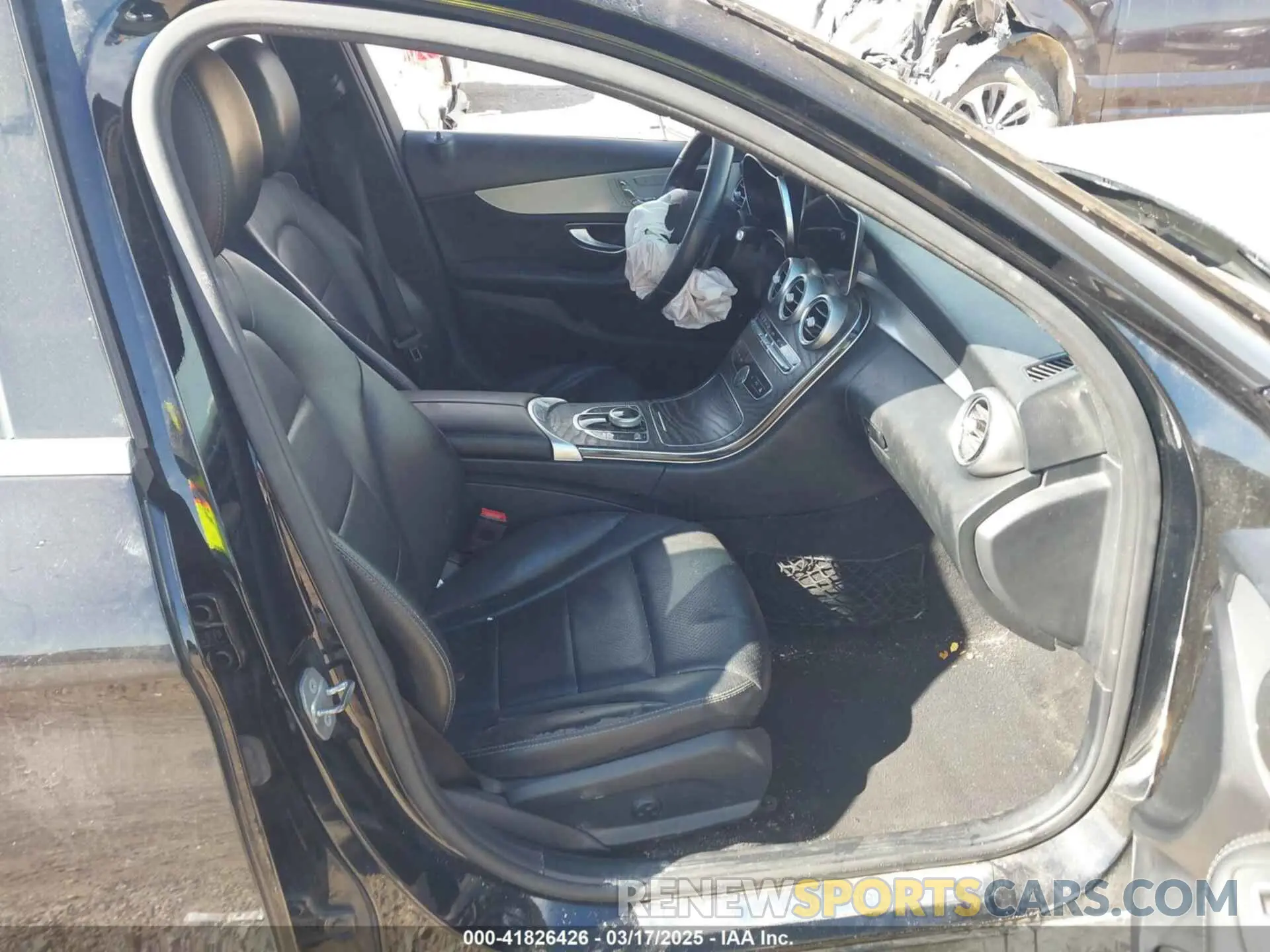 5 Photograph of a damaged car 55SWF8DB9KU300688 MERCEDES-BENZ C 300 2019