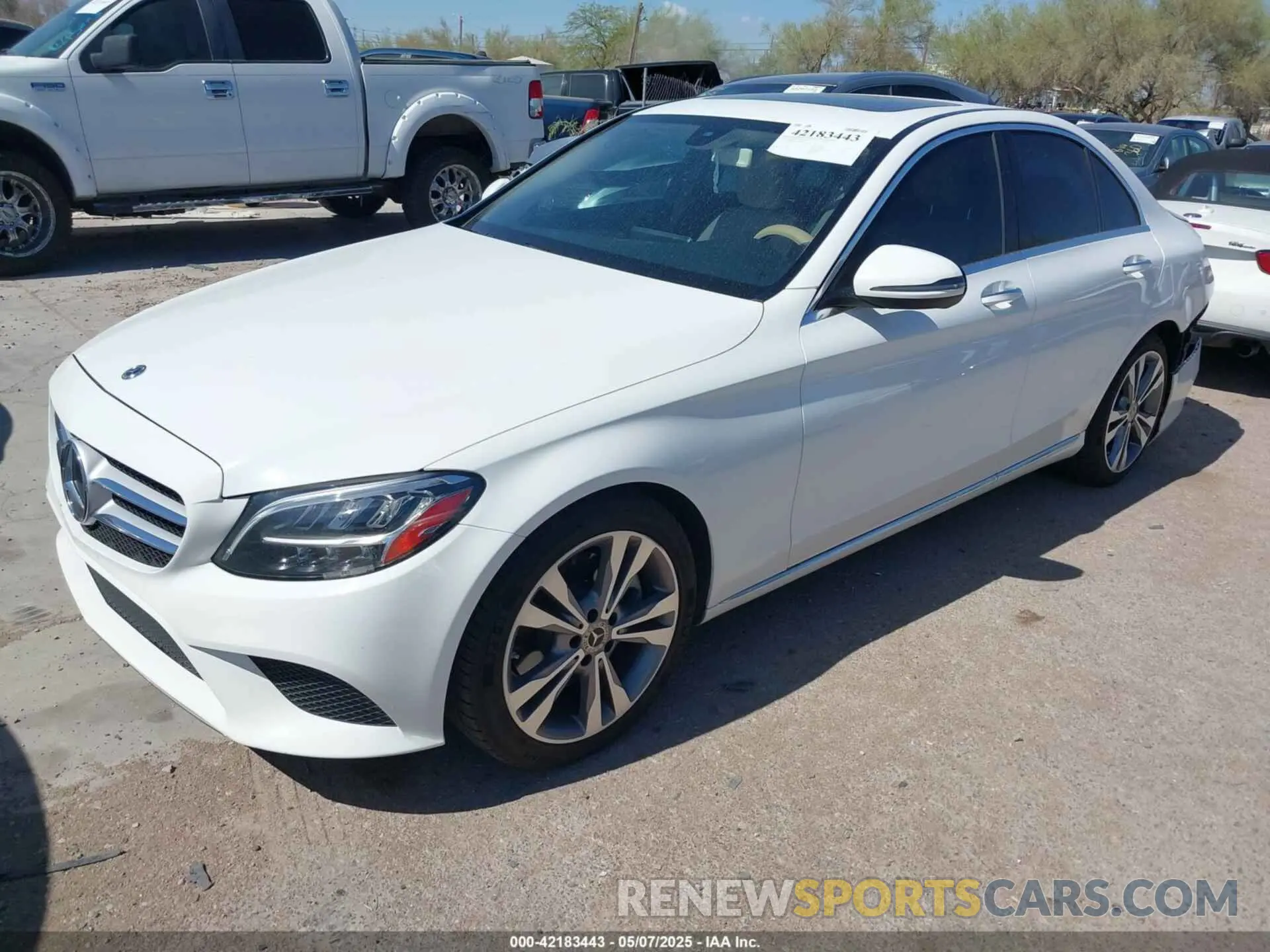 2 Photograph of a damaged car 55SWF8DBXKU298367 MERCEDES-BENZ C 300 2019