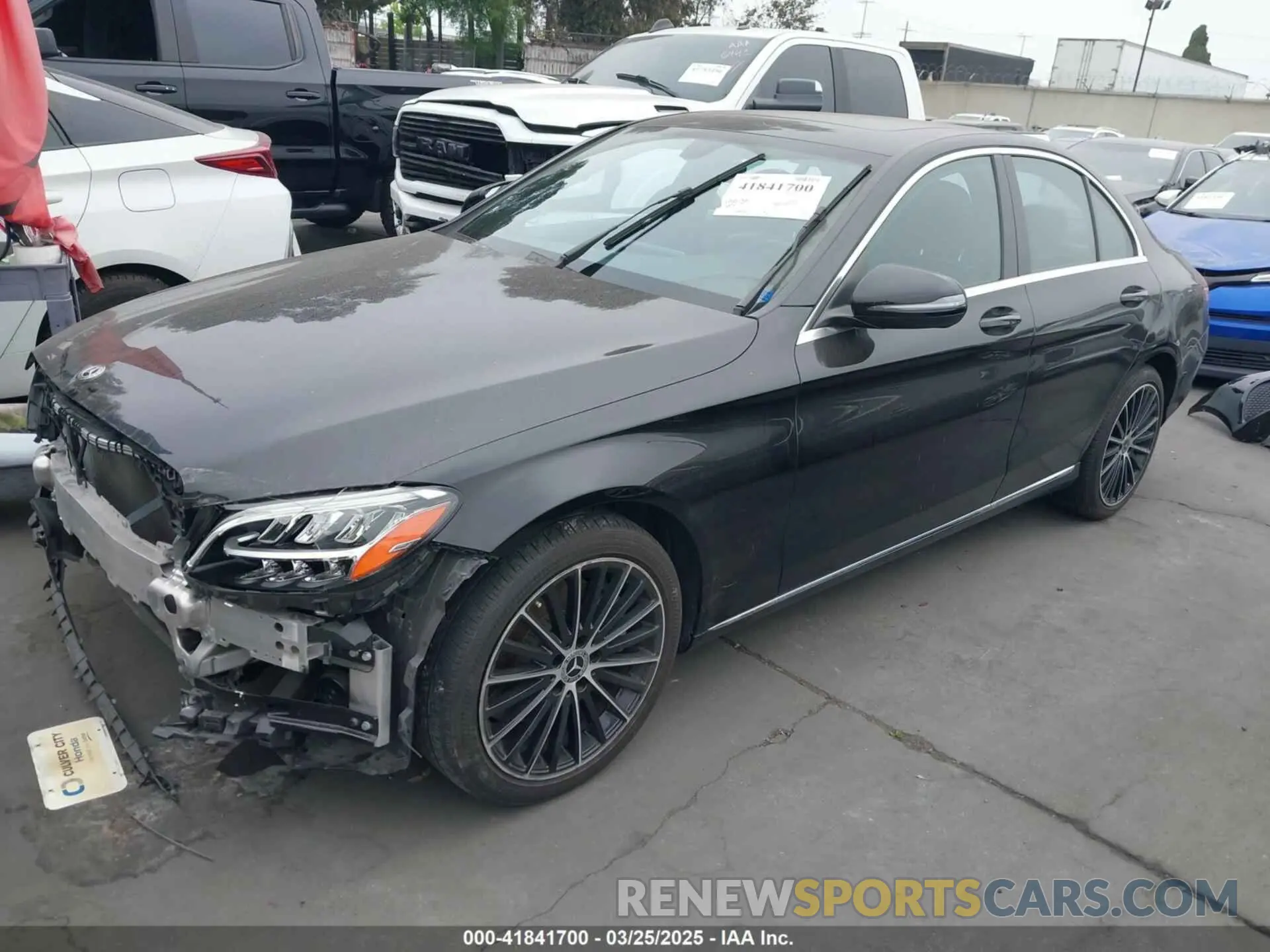 2 Фотография поврежденного автомобиля 55SWF8DBXKU303017 MERCEDES-BENZ C 300 2019