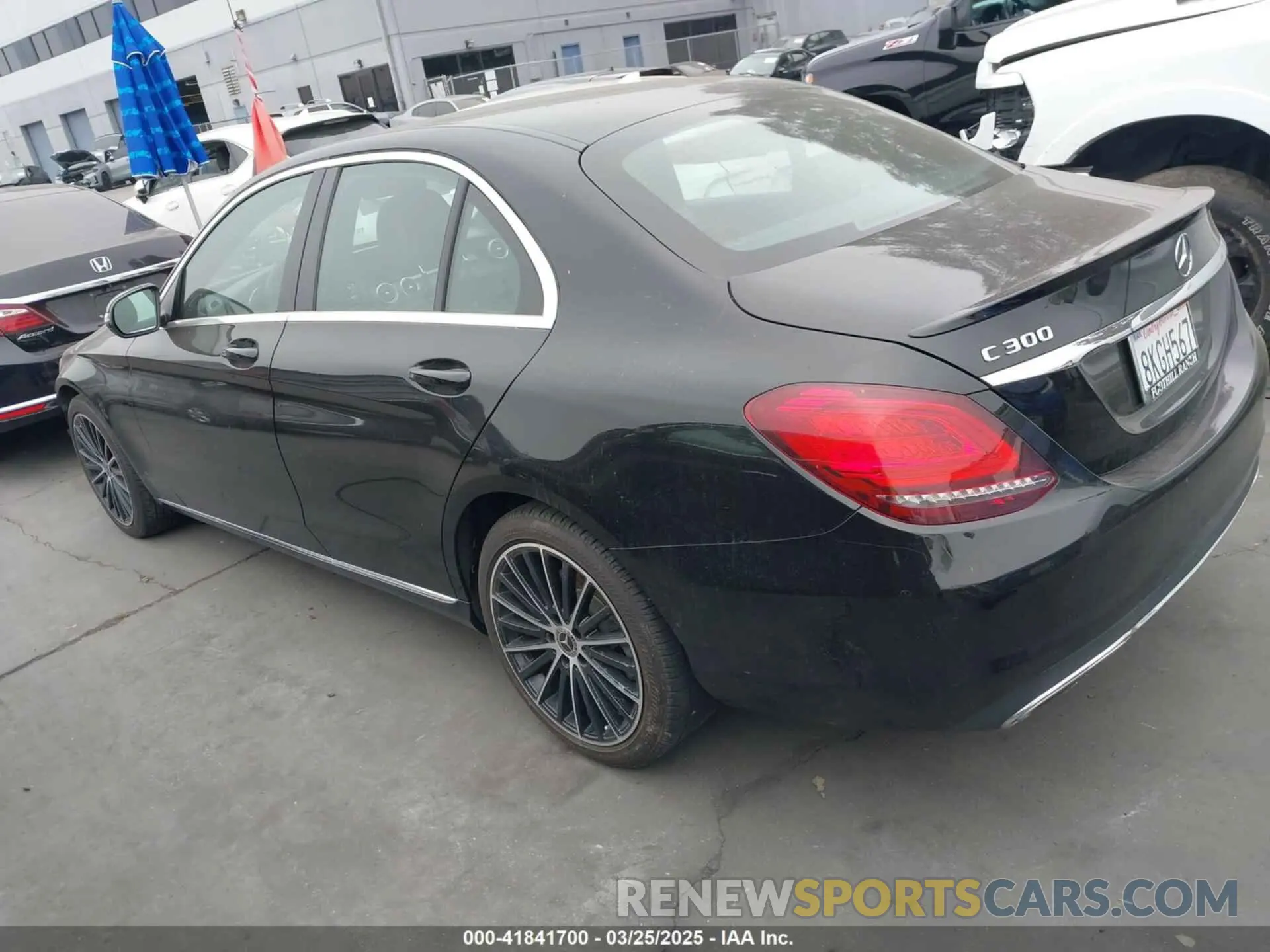 3 Фотография поврежденного автомобиля 55SWF8DBXKU303017 MERCEDES-BENZ C 300 2019