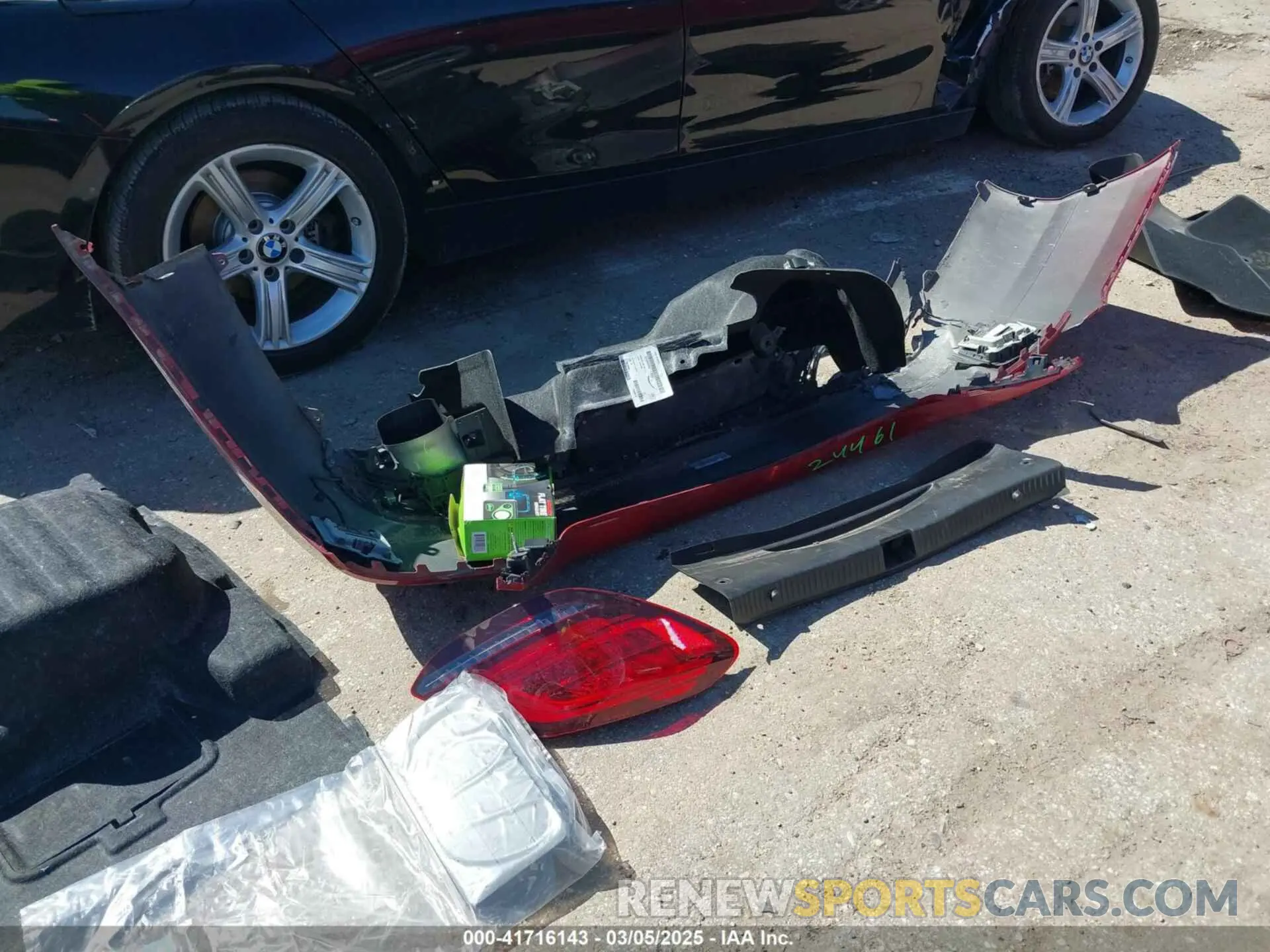 12 Photograph of a damaged car 55SWF8DBXKU310078 MERCEDES-BENZ C 300 2019
