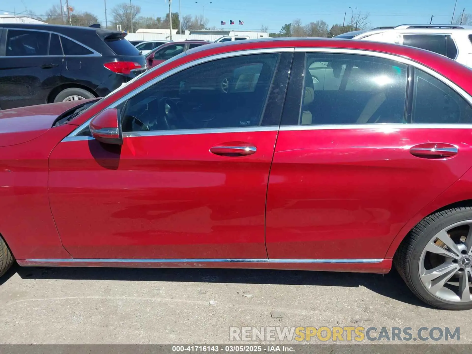 15 Photograph of a damaged car 55SWF8DBXKU310078 MERCEDES-BENZ C 300 2019