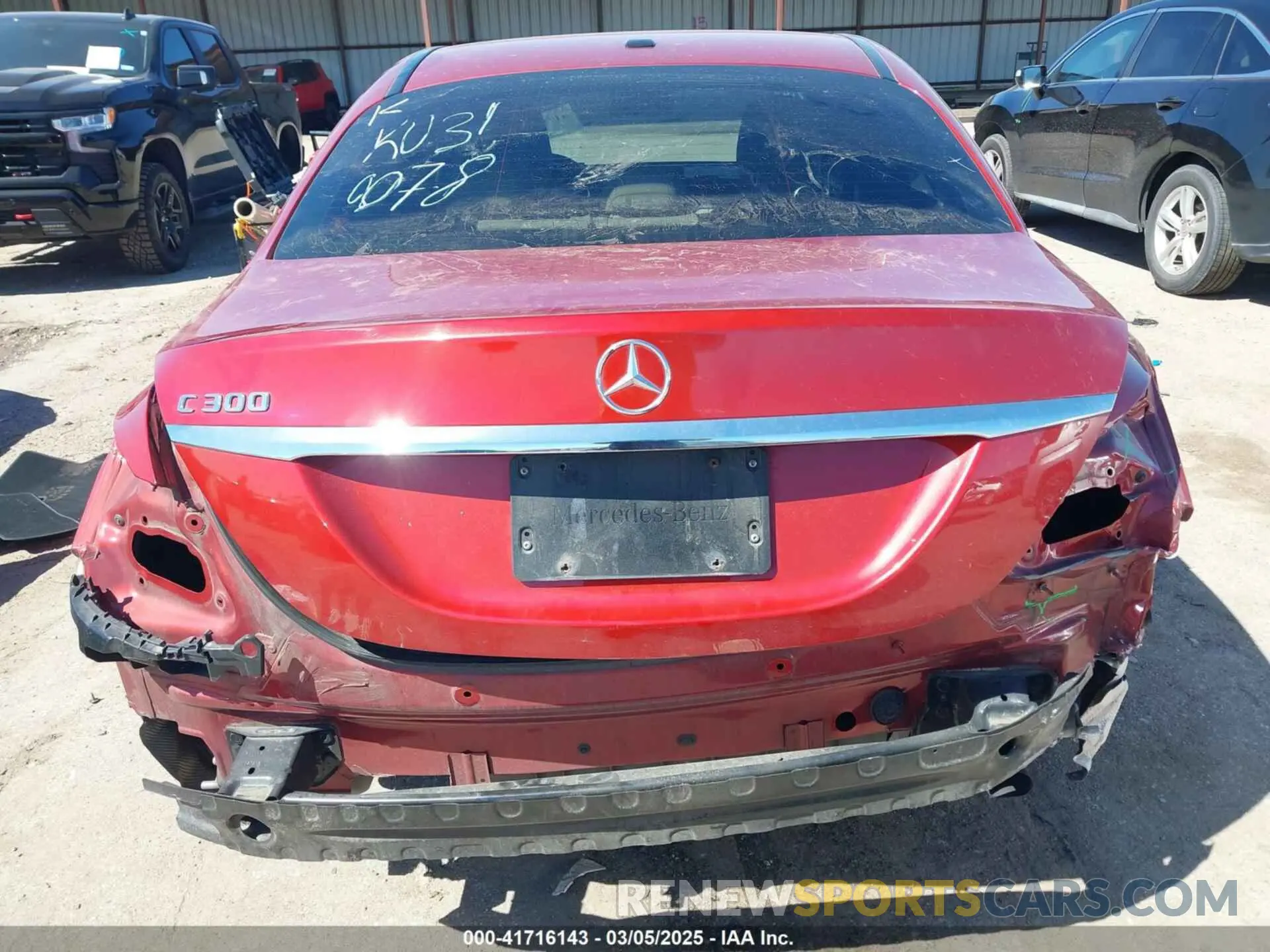17 Photograph of a damaged car 55SWF8DBXKU310078 MERCEDES-BENZ C 300 2019