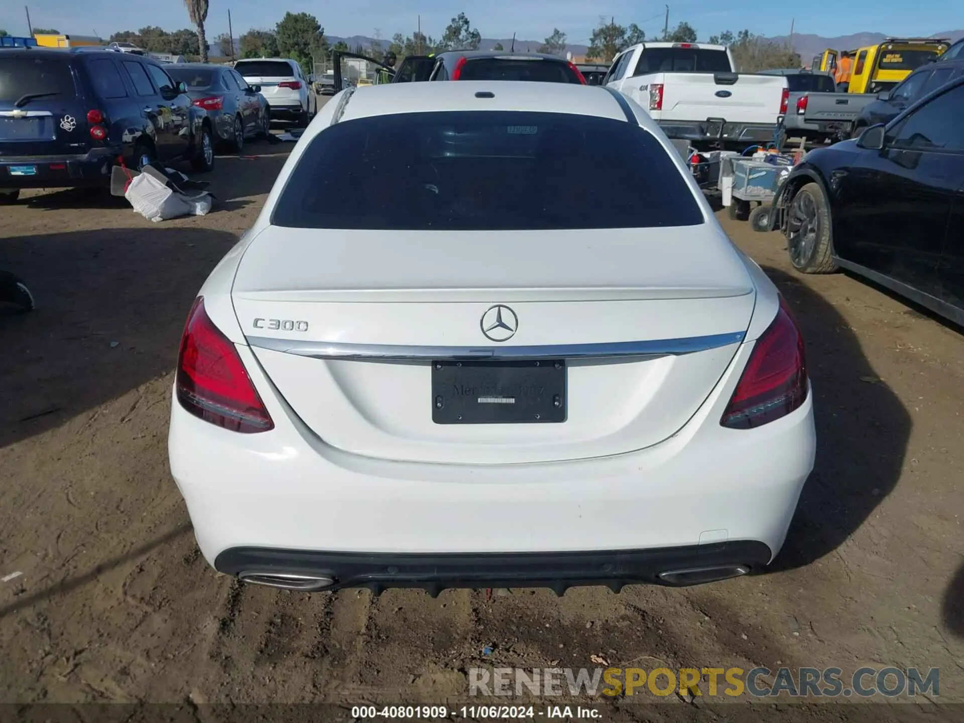 17 Фотография поврежденного автомобиля 55SWF8DBXKU317855 MERCEDES-BENZ C 300 2019